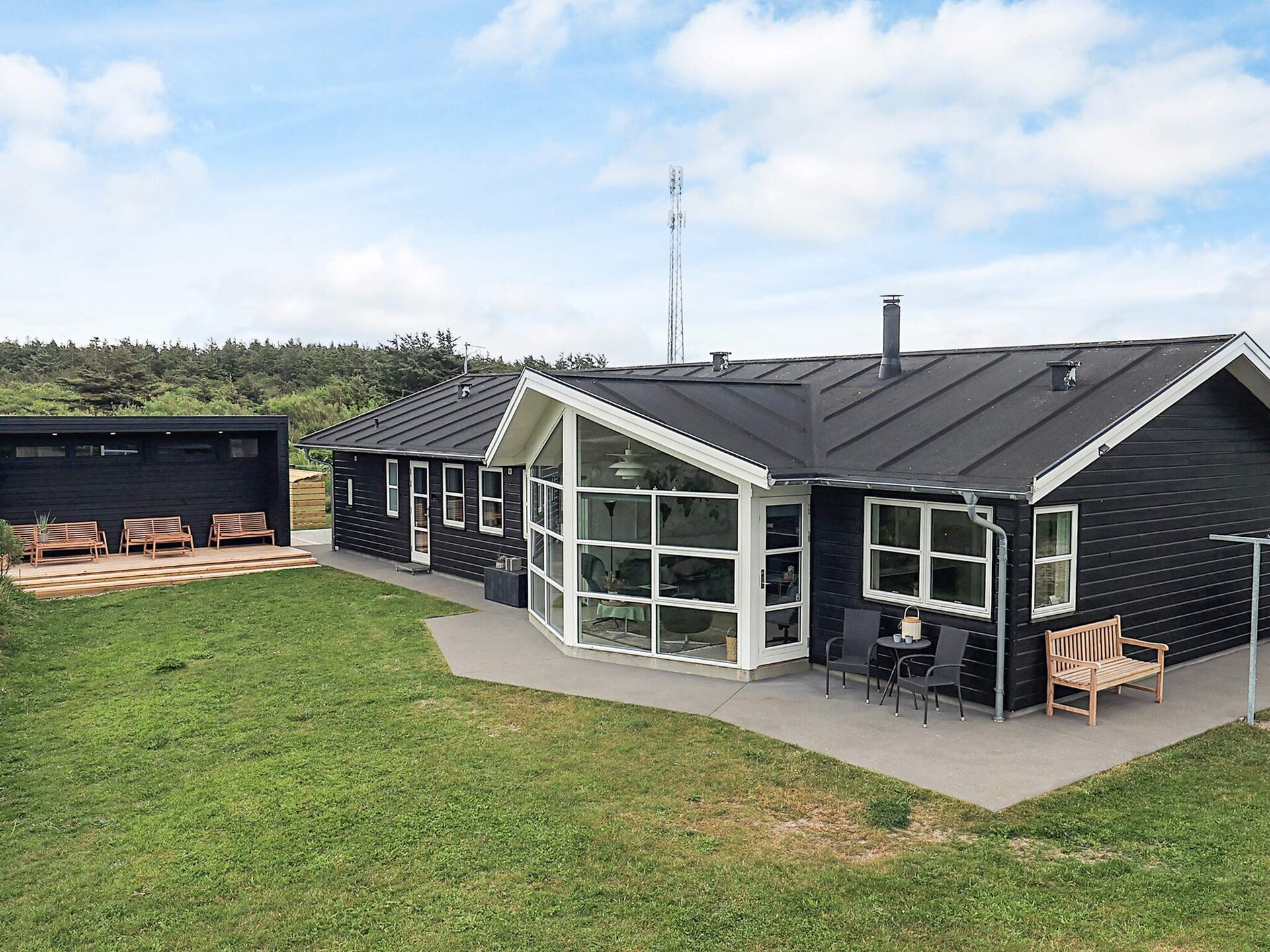Ruim vakantiehuis met whirlpool & sauna op 900m van de Noordzeekust bij Løkken - foto 3