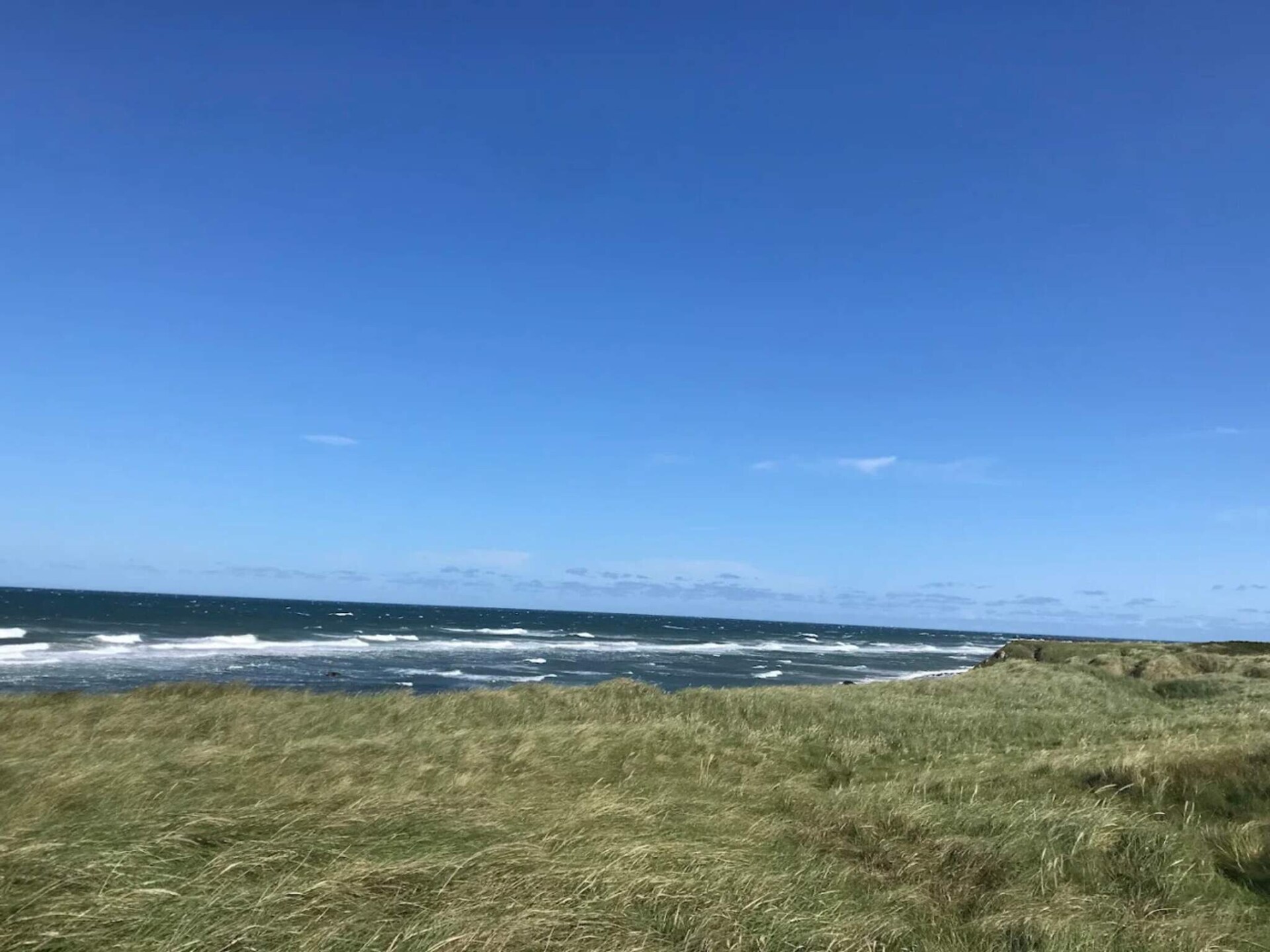 Lichtrijk vakantiehuis op duinperceel bij Tornby Strand - foto 9
