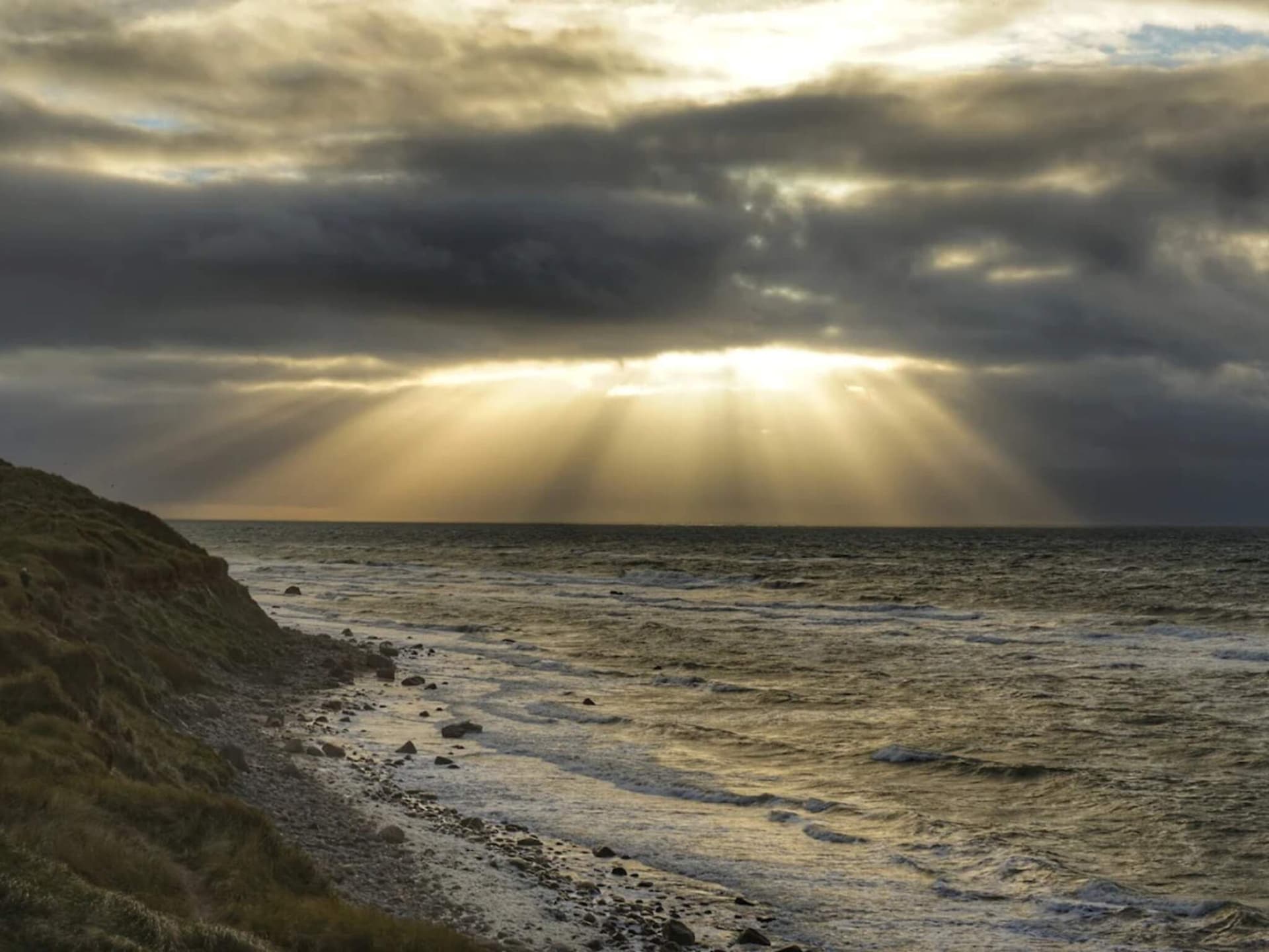 Lichtrijk vakantiehuis op duinperceel bij Tornby Strand - foto 10