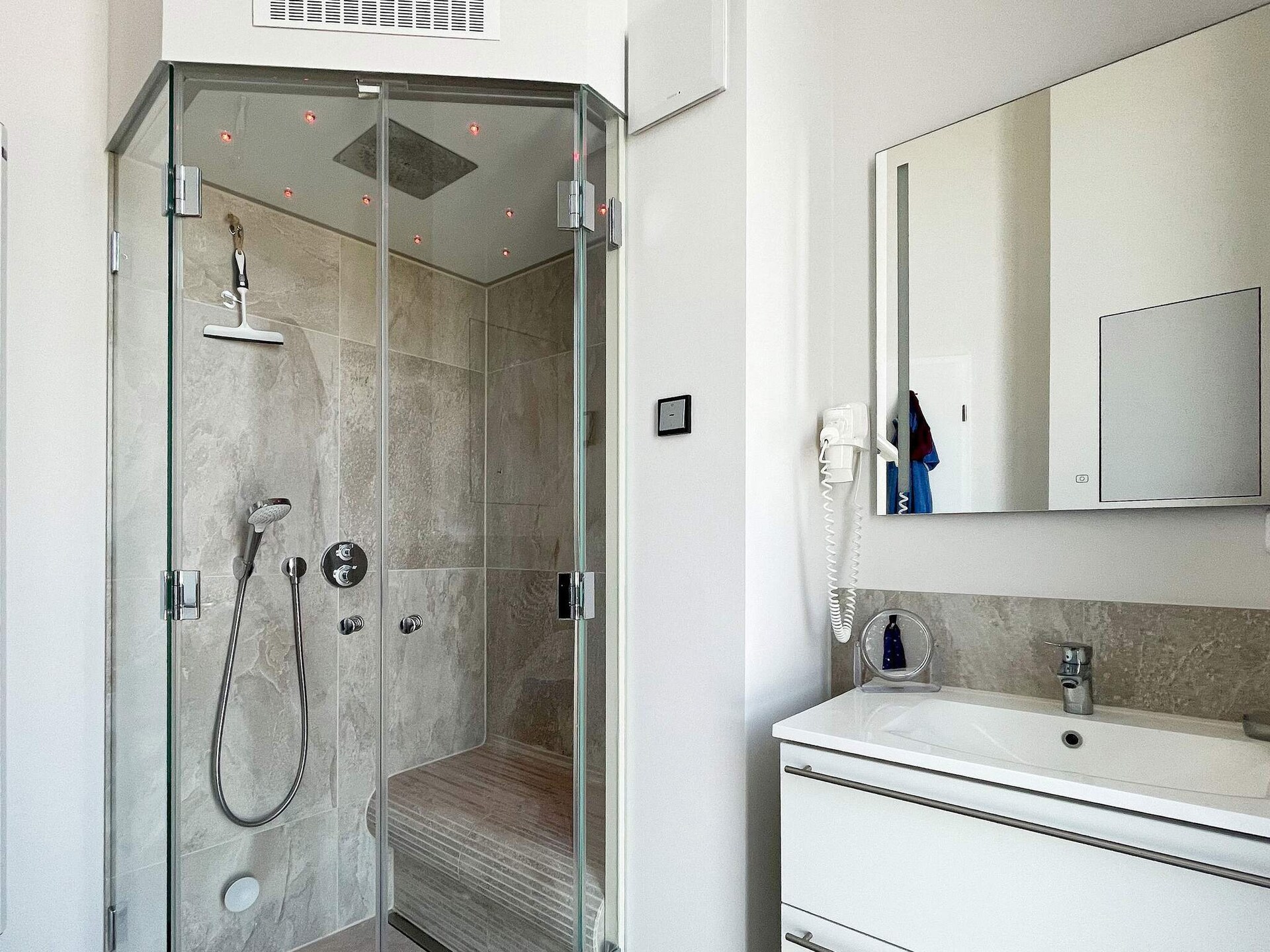 Penthouse aan de haven van Wendtorf met panoramisch zeezicht - foto 19
