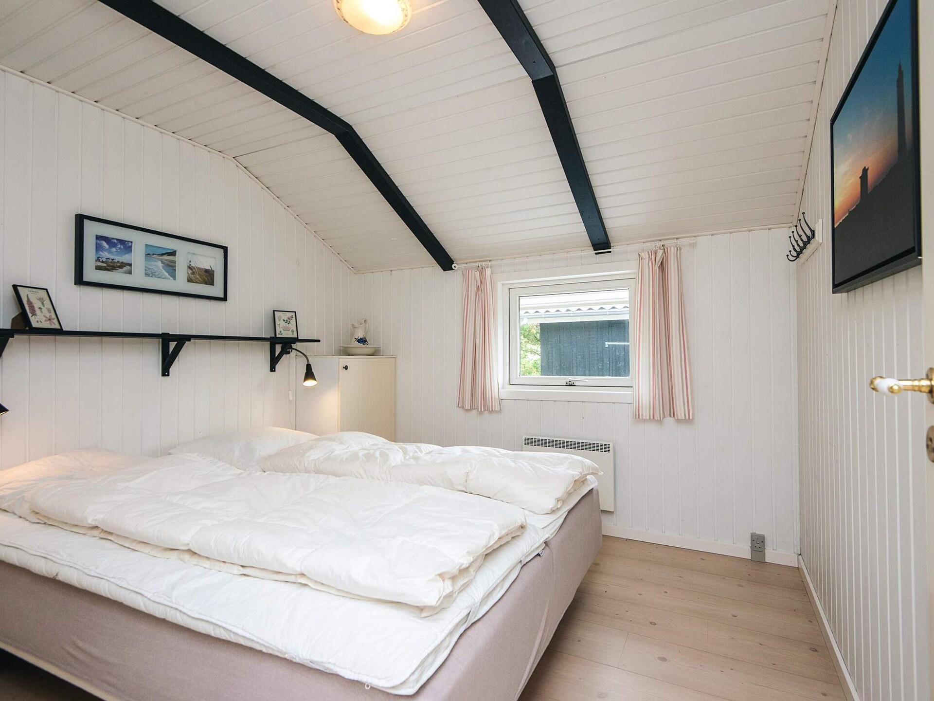 Vrijstaand vakantiehuis met panoramisch uitzicht op 700m van de zee in Blåvand - foto 34