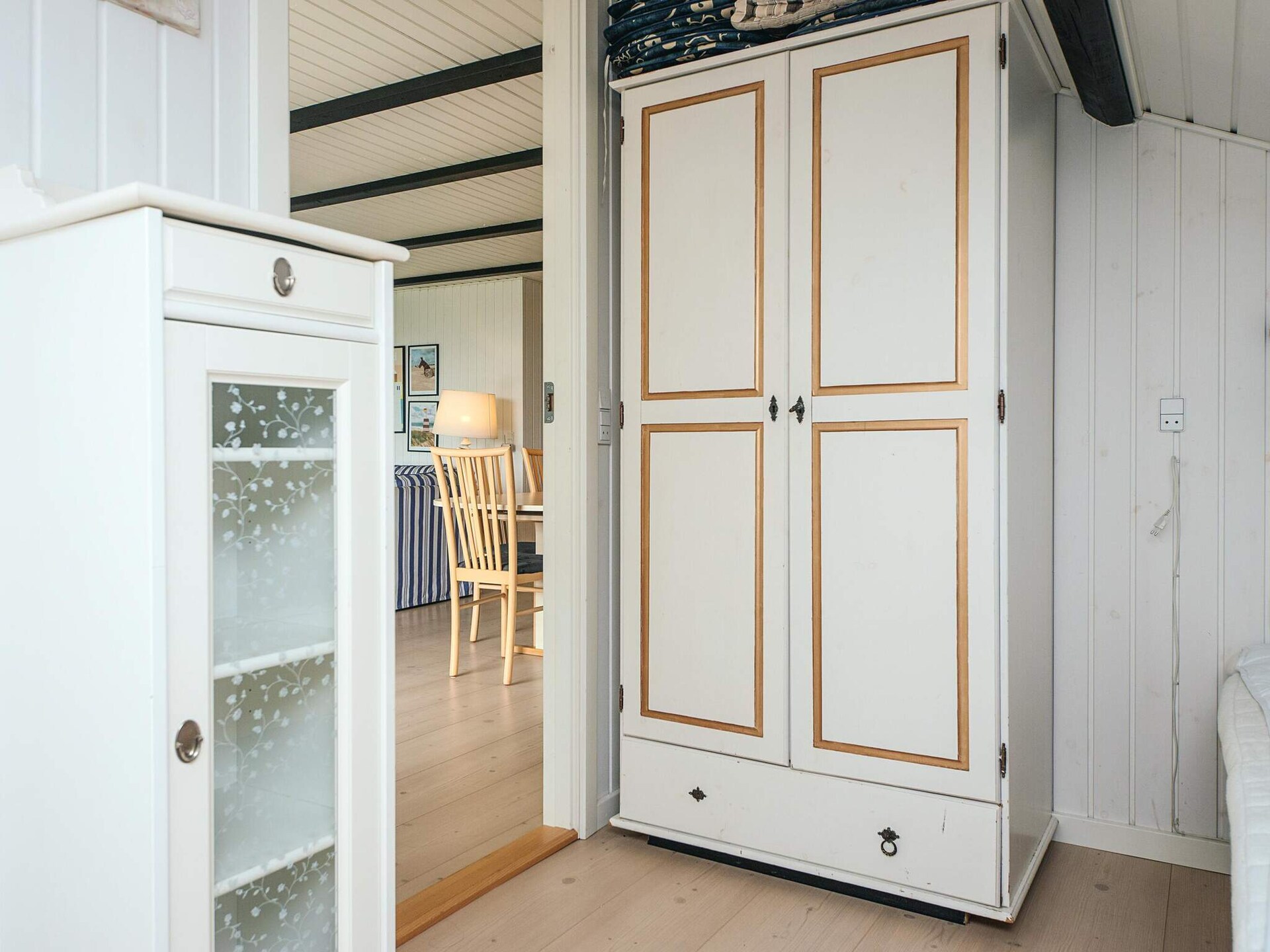 Vrijstaand vakantiehuis met panoramisch uitzicht op 700m van de zee in Blåvand - foto 35