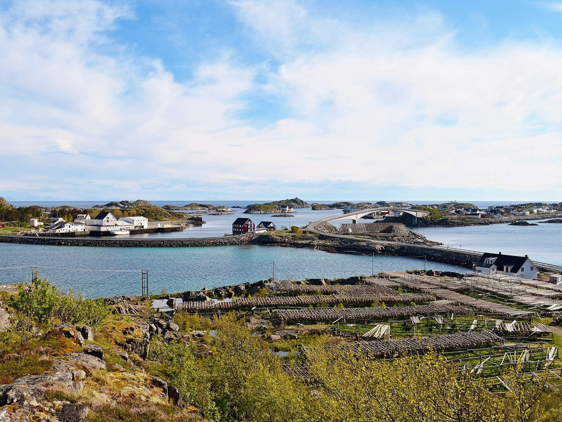 Knusse visserswoning aan zee in Henningsvær met panoramisch uitzicht op Lofoten - foto 18
