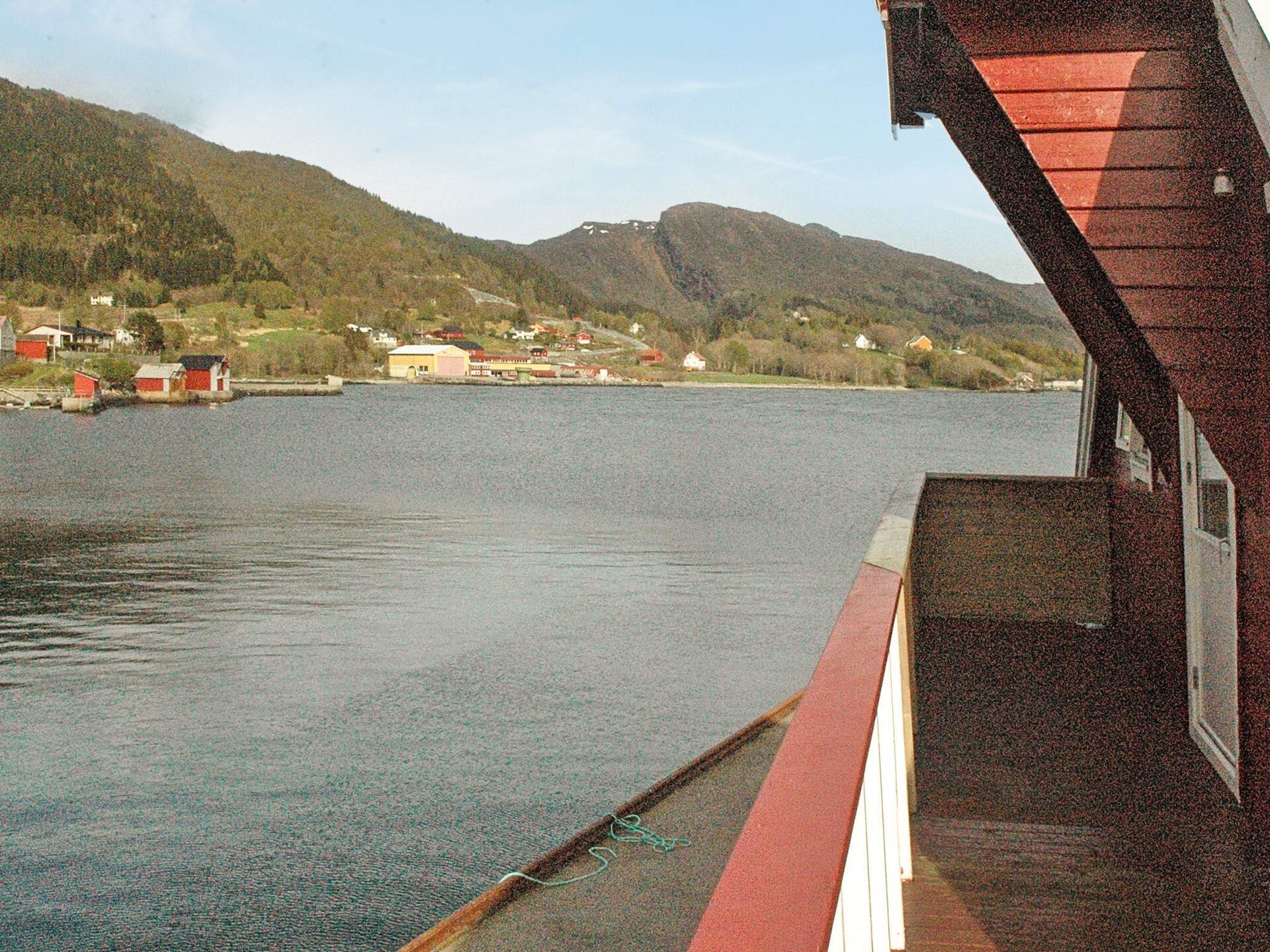 Sfeervol vakantiehuis in Sørbøvåg met panoramisch fjordzicht - foto 12