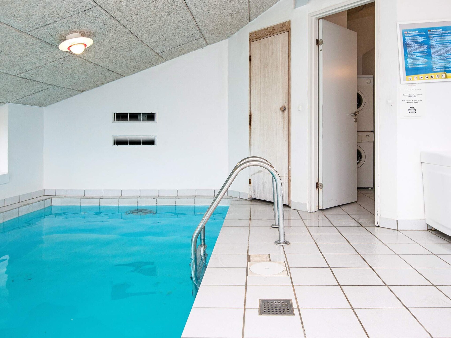 Architectonisch vakantiehuis met zwembad, sauna & whirlpool op 300m van zee - foto 25