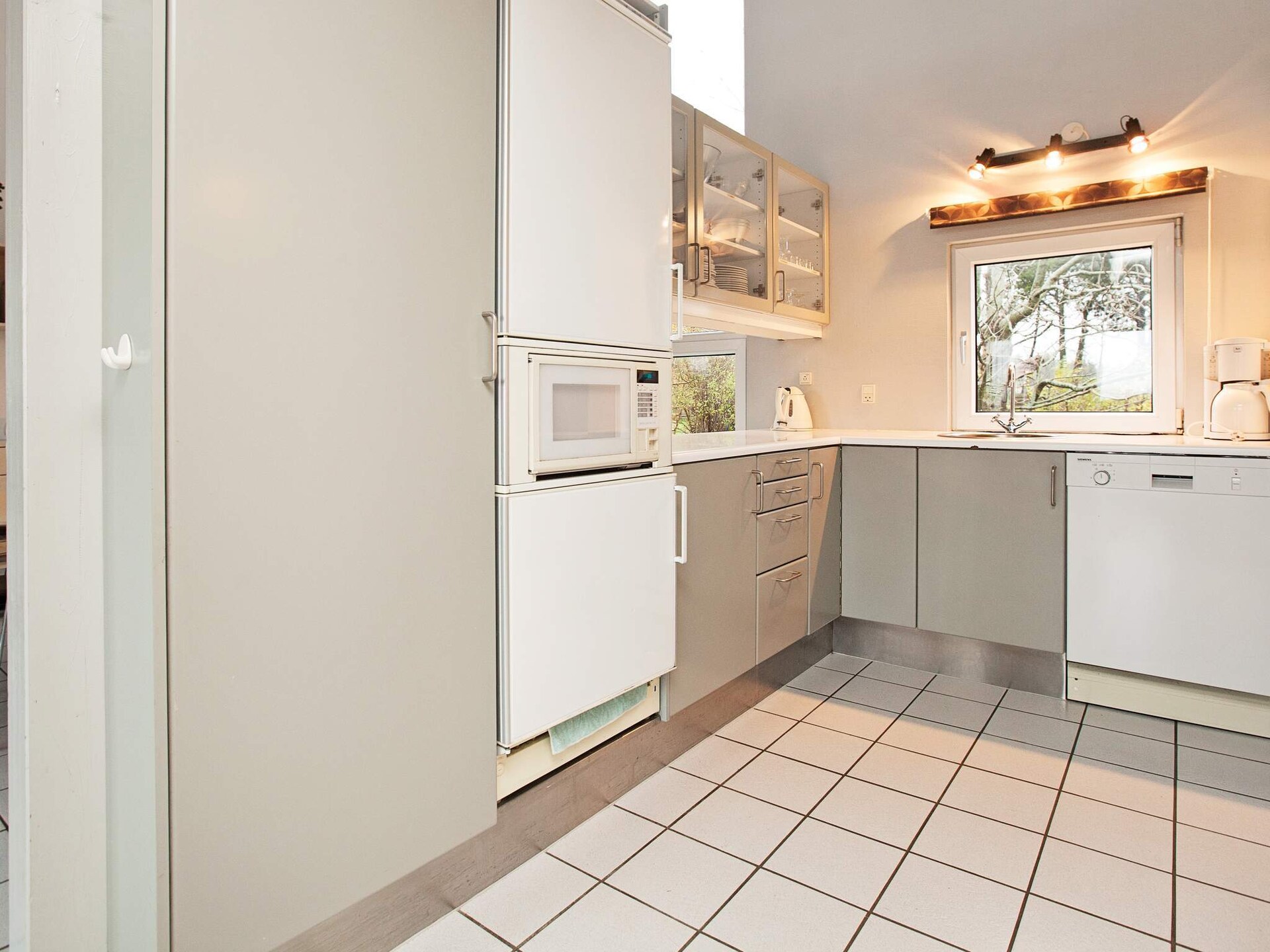 Architectonisch vakantiehuis met zwembad, sauna & whirlpool op 300m van zee - foto 32