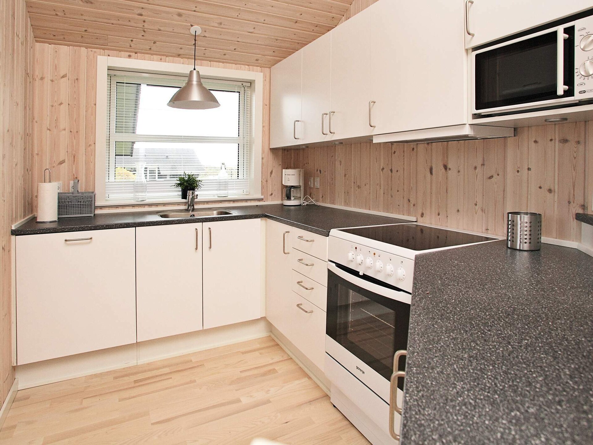 Licht modern vakantiehuis met whirlpool op 1,2 km van zee in Hirtshals - foto 30