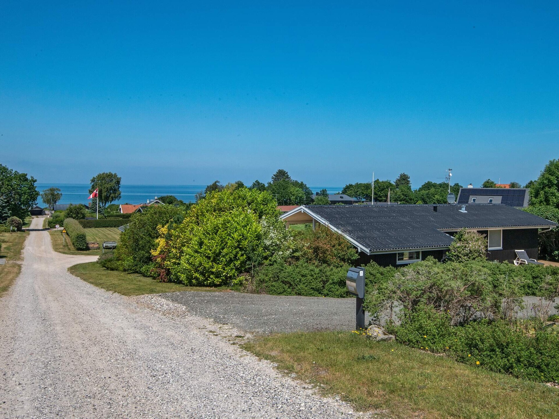 Vrijstaand vakantiehuis met uniek zeezicht op 200m van het strand in Allingåbro - foto 17