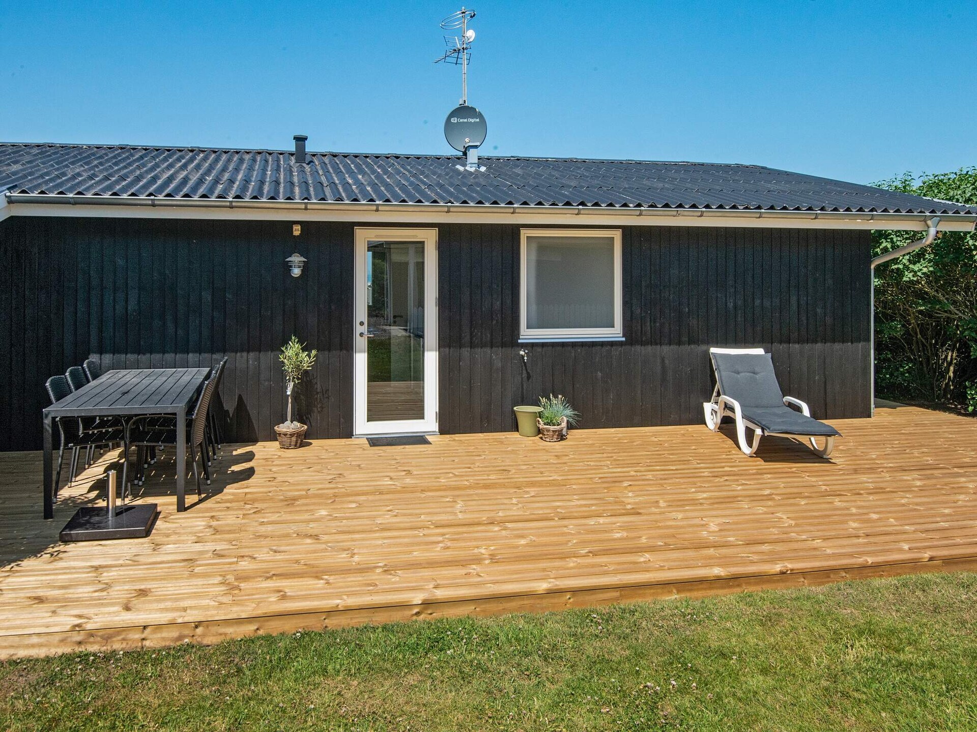 Vrijstaand vakantiehuis met uniek zeezicht op 200m van het strand in Allingåbro - foto 5