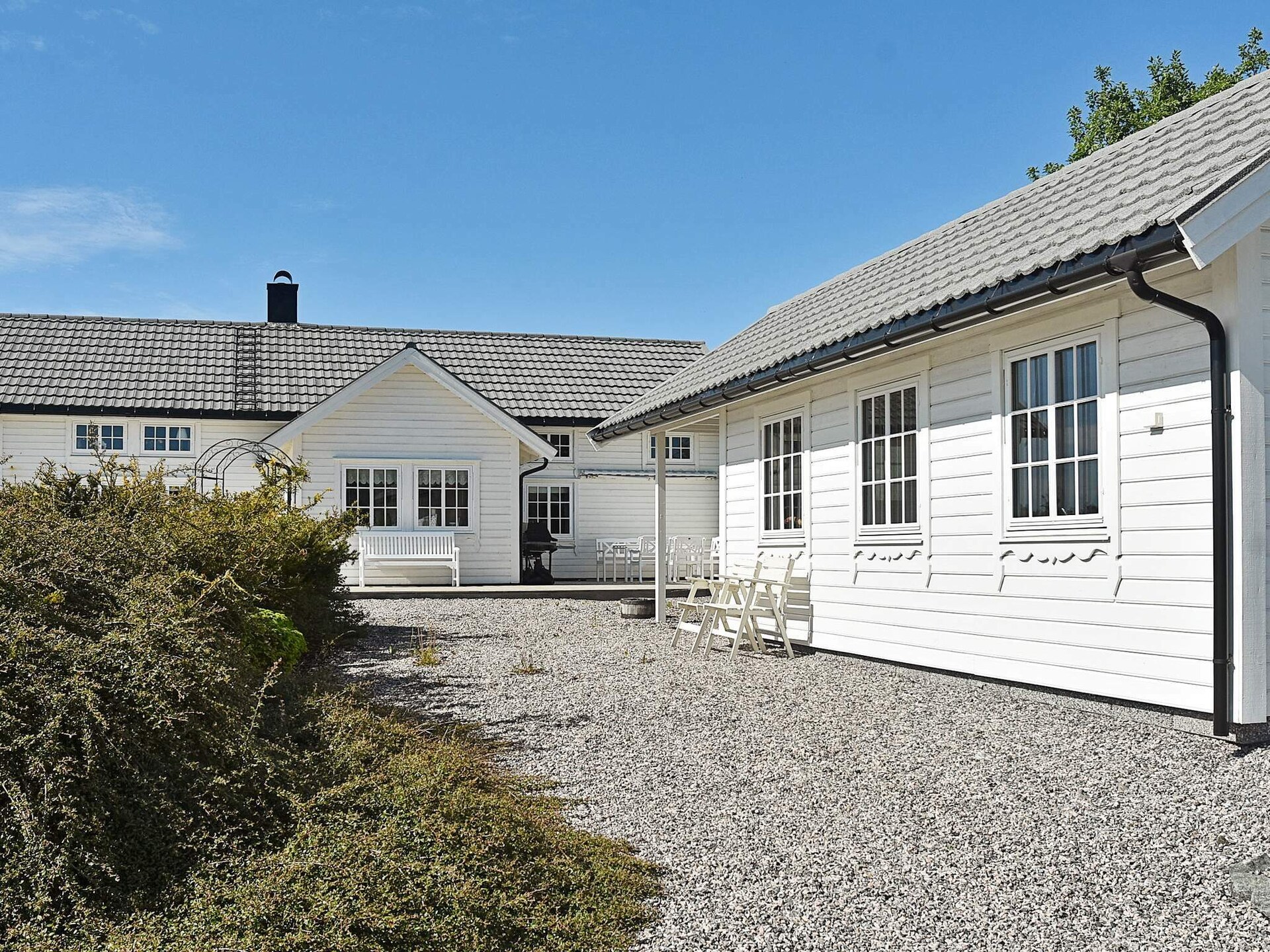 Luxe vakantiehuis aan de Noorse kust met privéstrand en activiteitenruimte - foto 11