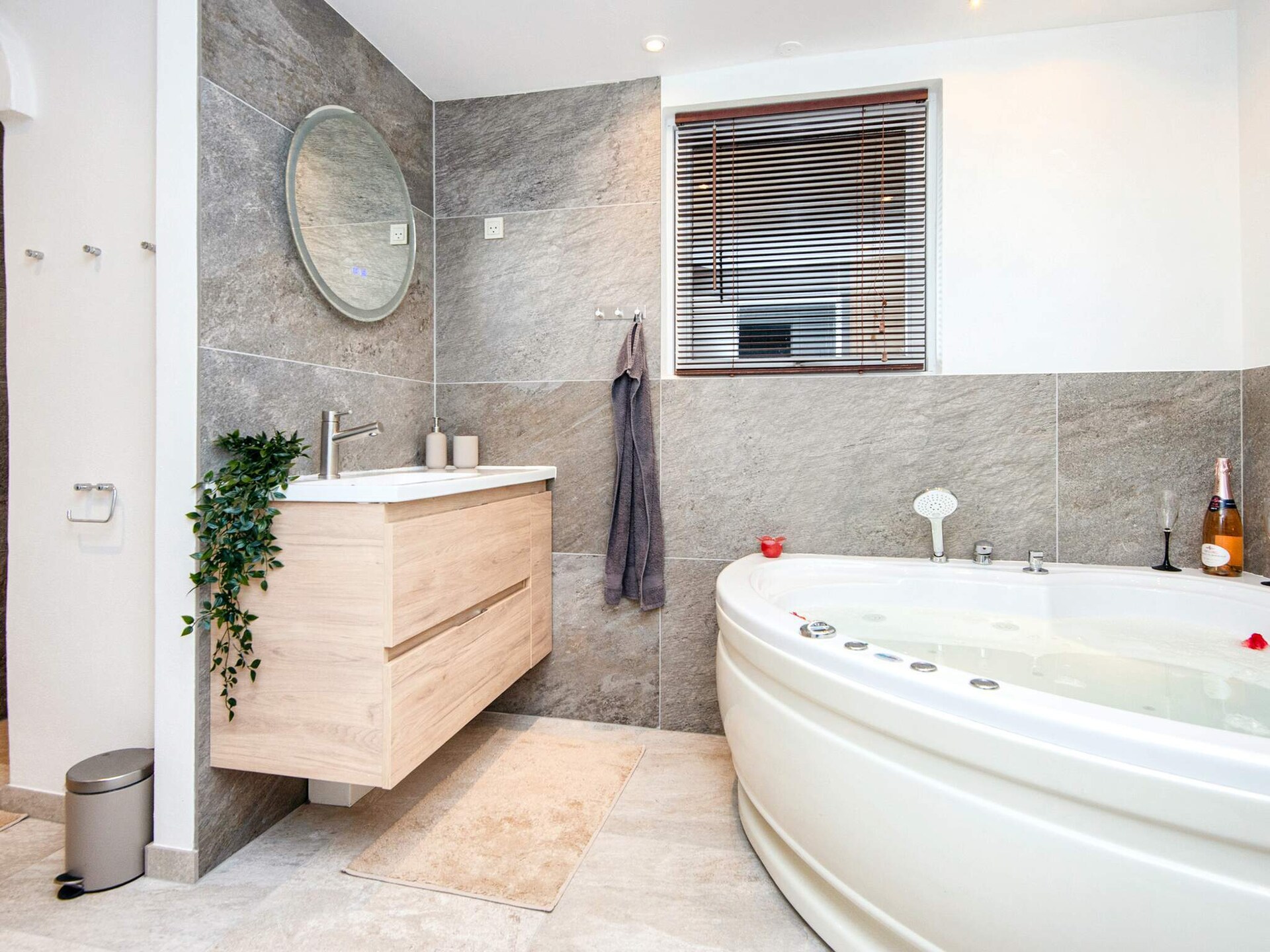 Panoramavakantiehuis met whirlpool en sauna, 300m van zee bij Knebel - foto 29