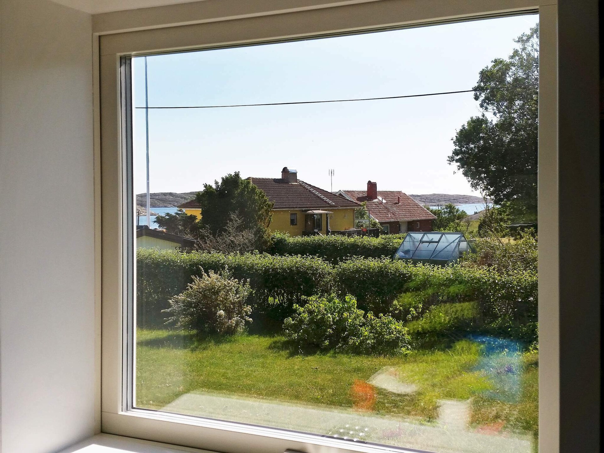 Lichte vakantiewoning met zeezicht en whirlpool op Orust - foto 5