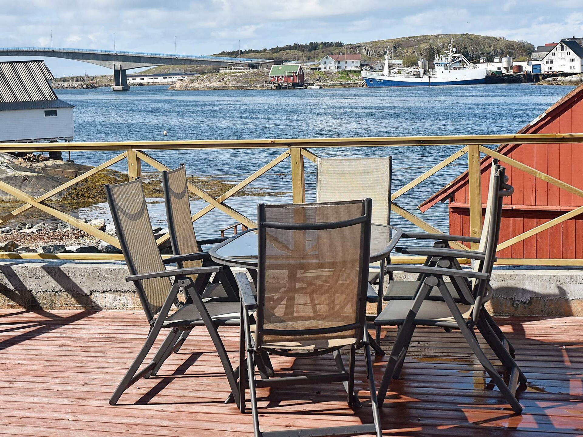 Stijlvol vakantiehuis aan het water met eigen steiger in Averøy - foto 3