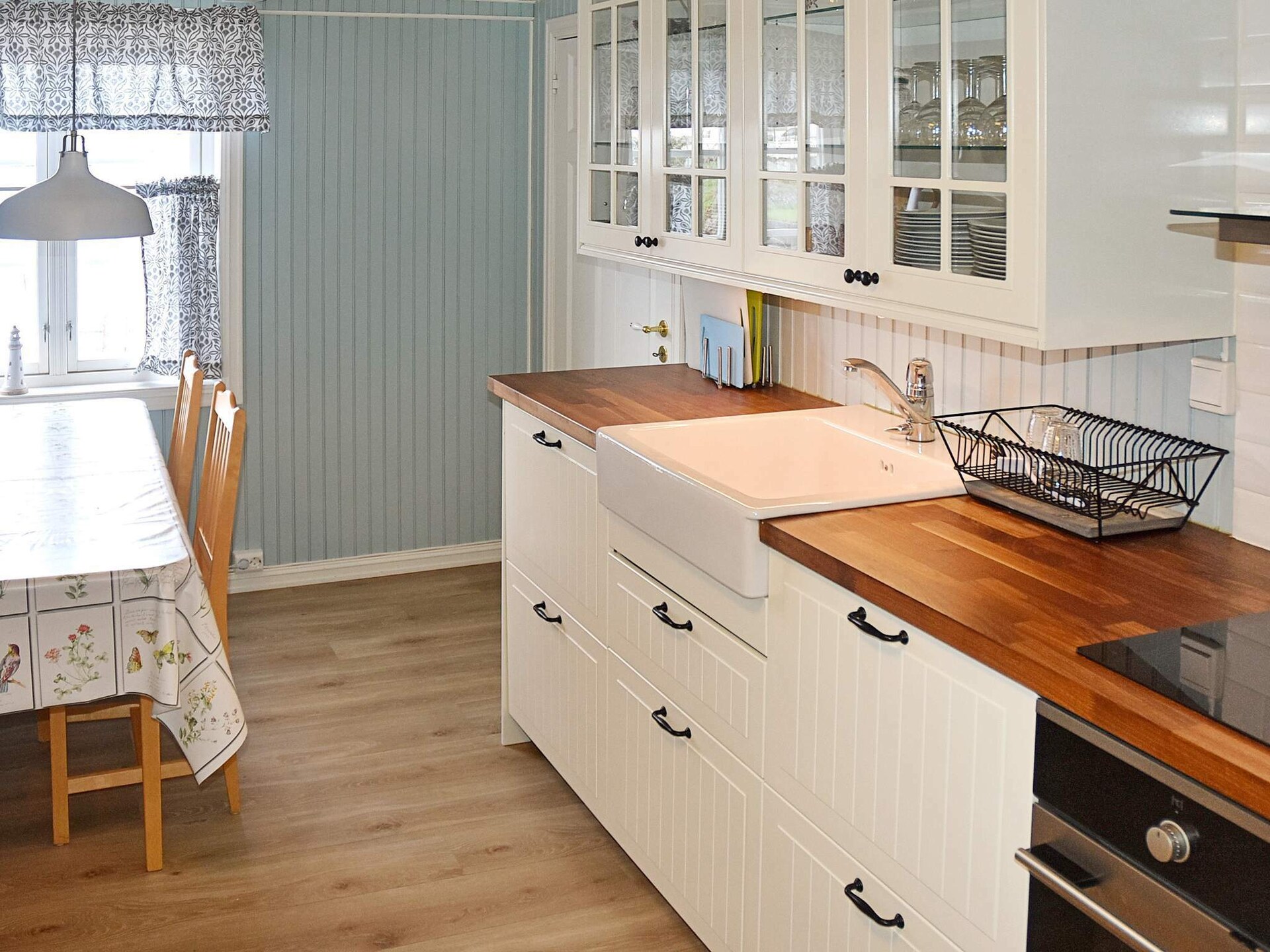 Stijlvol vakantiehuis aan het water met eigen steiger in Averøy - foto 17