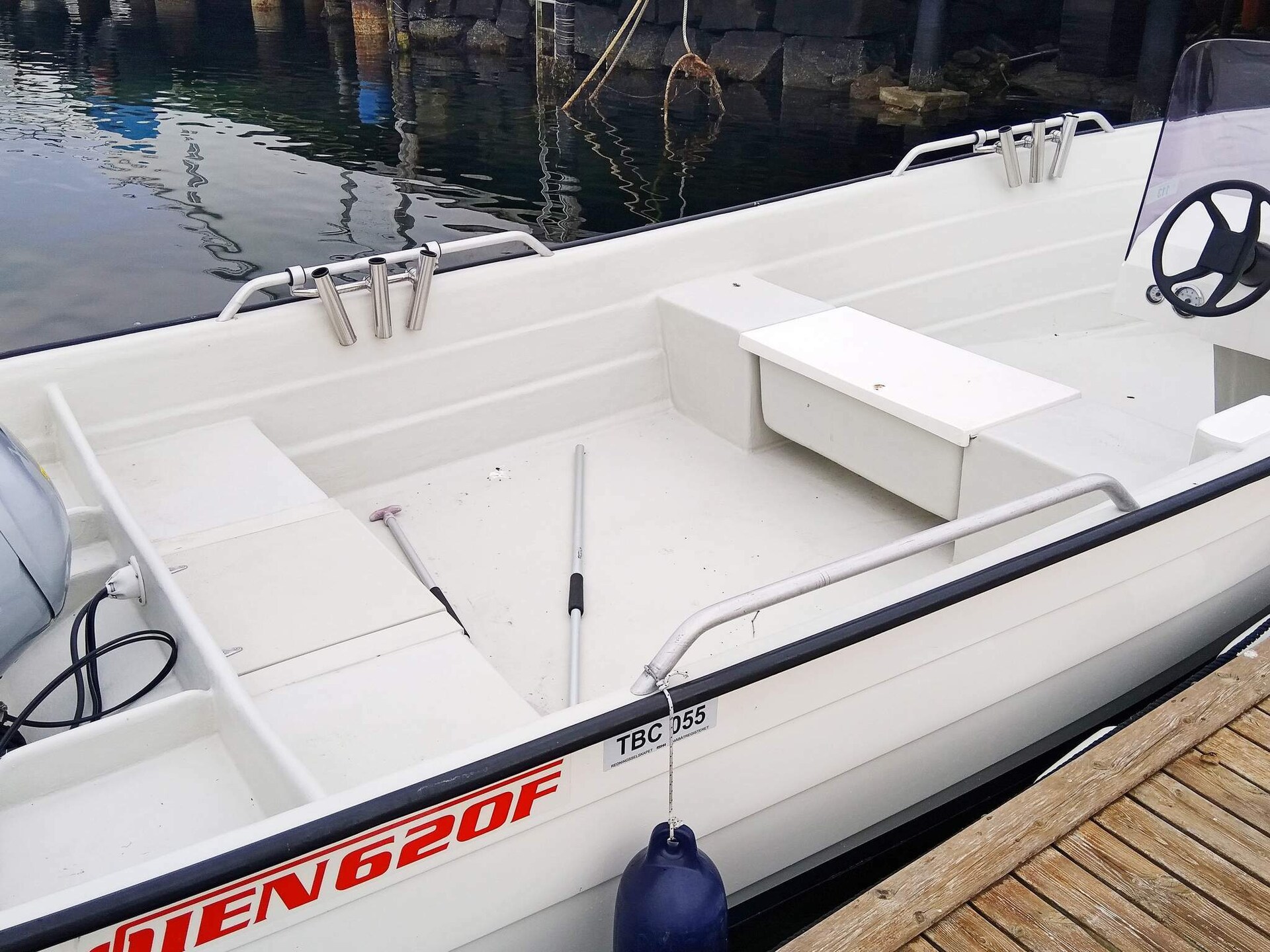Stijlvol vakantiehuis aan het water met eigen steiger in Averøy - foto 35