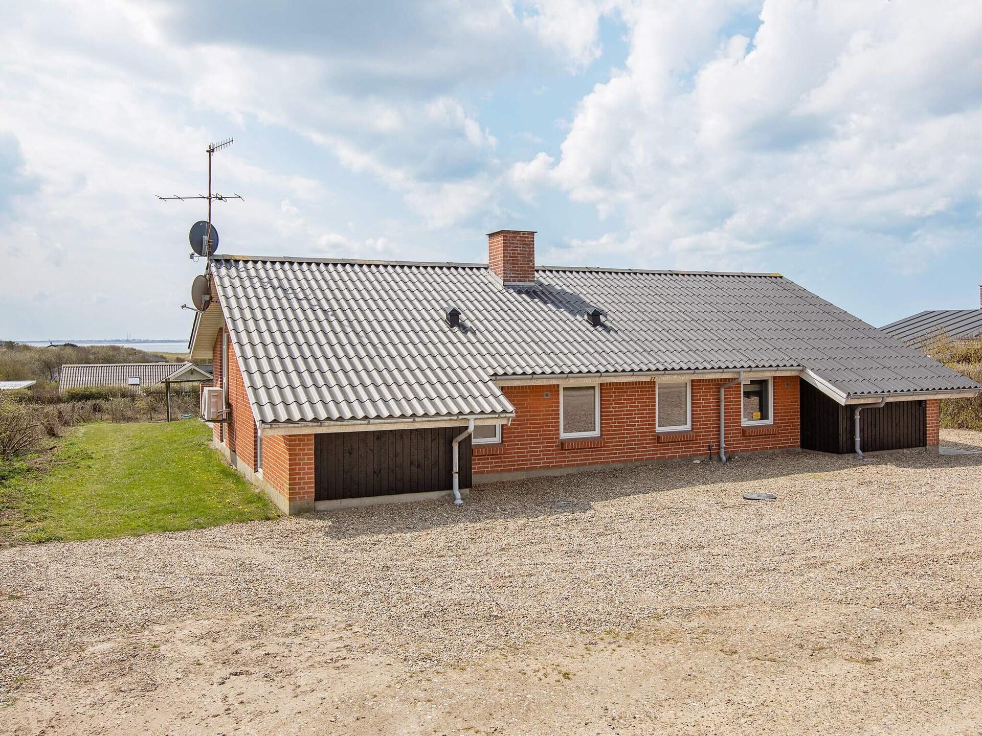Ruim vakantiehuis met privézwembad, sauna en whirlpool op 300m van het Limfjord - foto 1