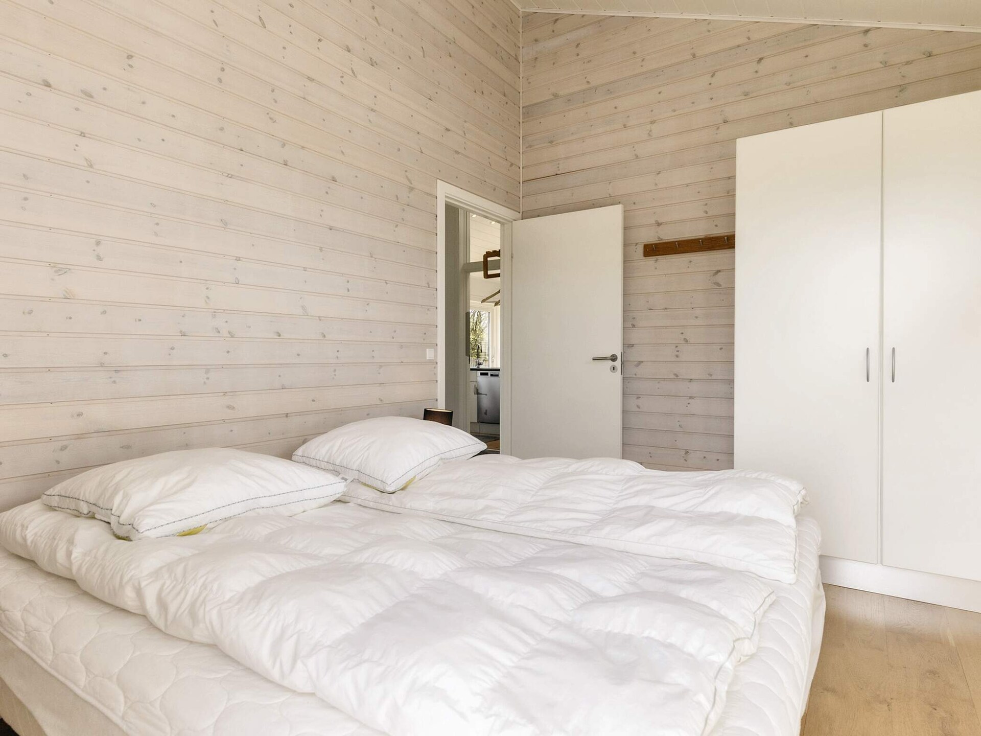 Licht Vakantiehuis met Sauna & Whirlpool op 300m van Zee in Hadsund - foto 29