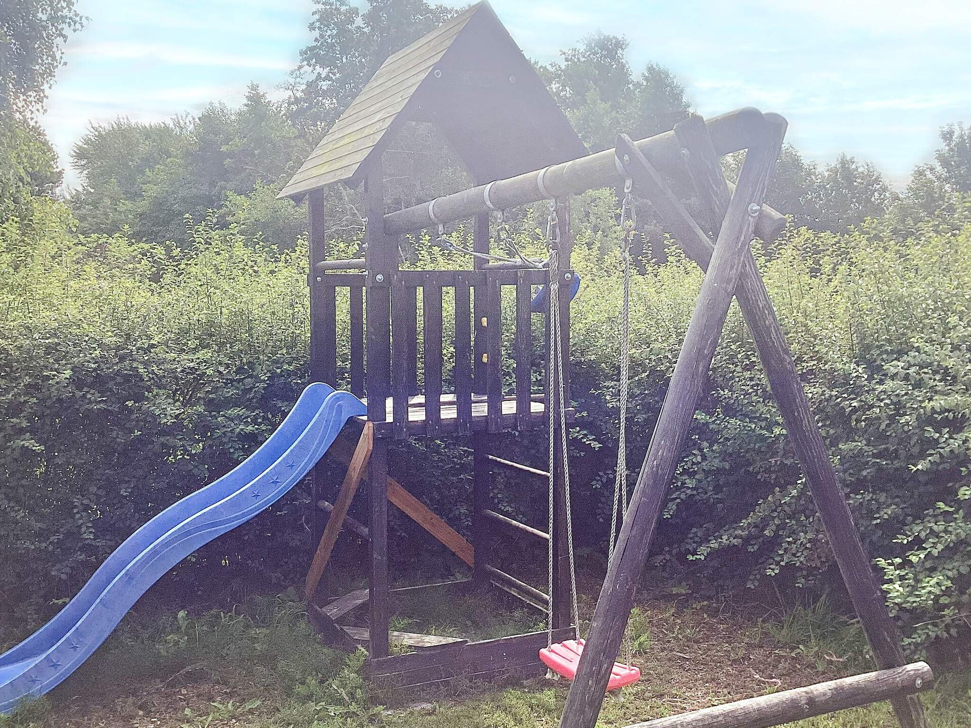 Ruim vakantiehuis met zwembad, sauna en whirlpool op 600m van zee - foto 3