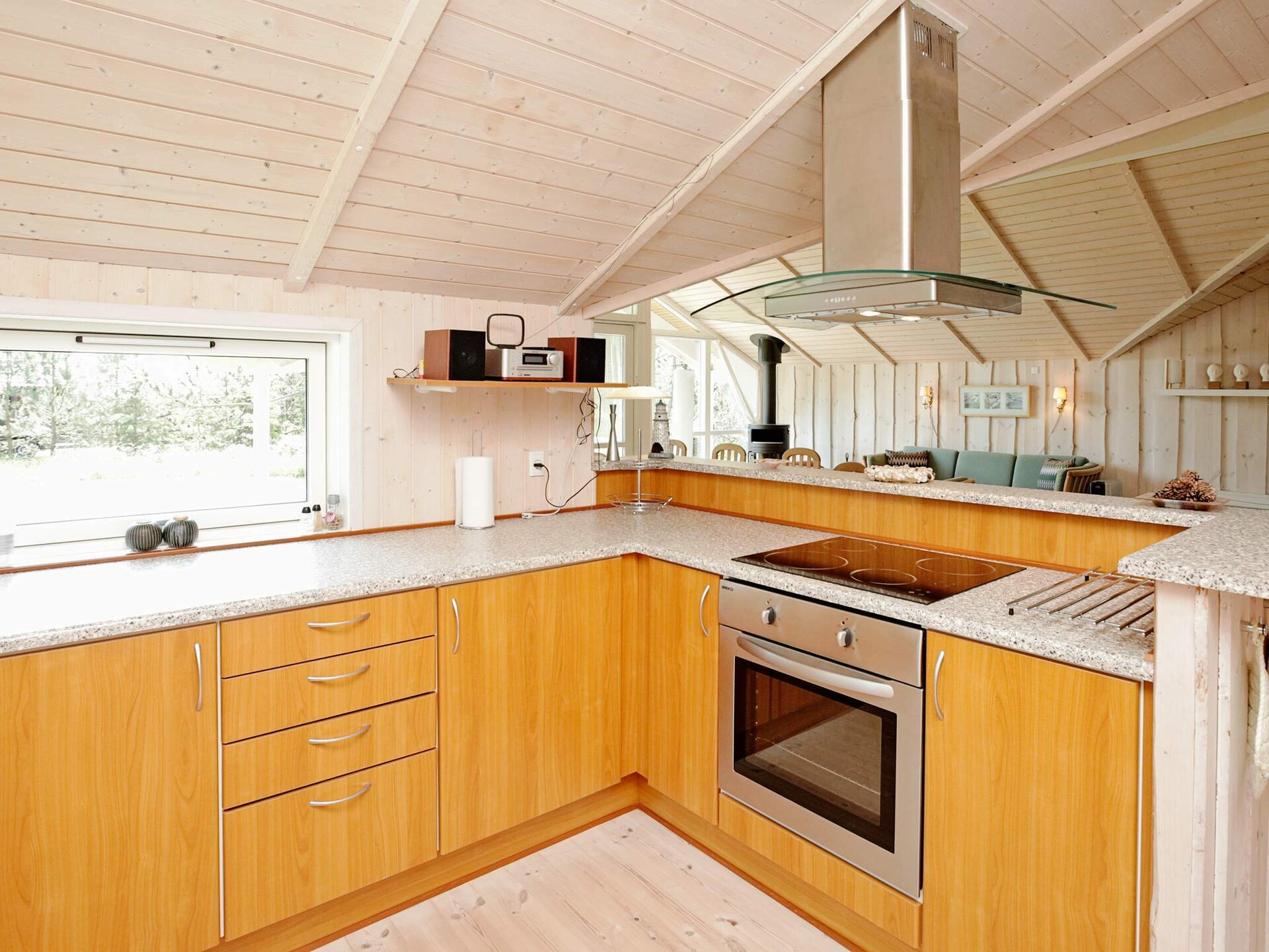 Licht vakantiehuis met sauna en whirlpool aan de golfbaan in Ålbæk - foto 18