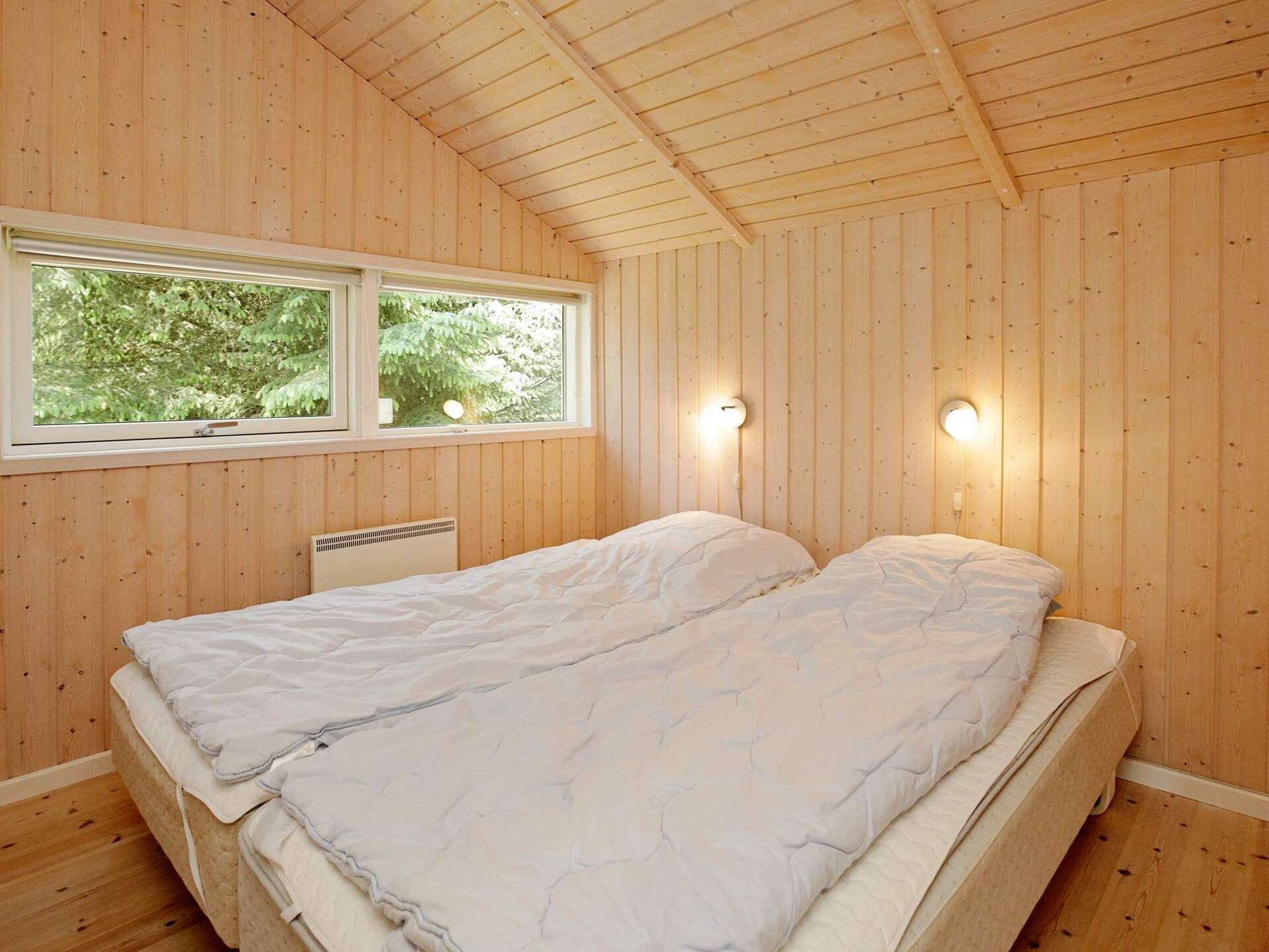 Licht vakantiehuis met sauna en whirlpool aan de golfbaan in Ålbæk - foto 19