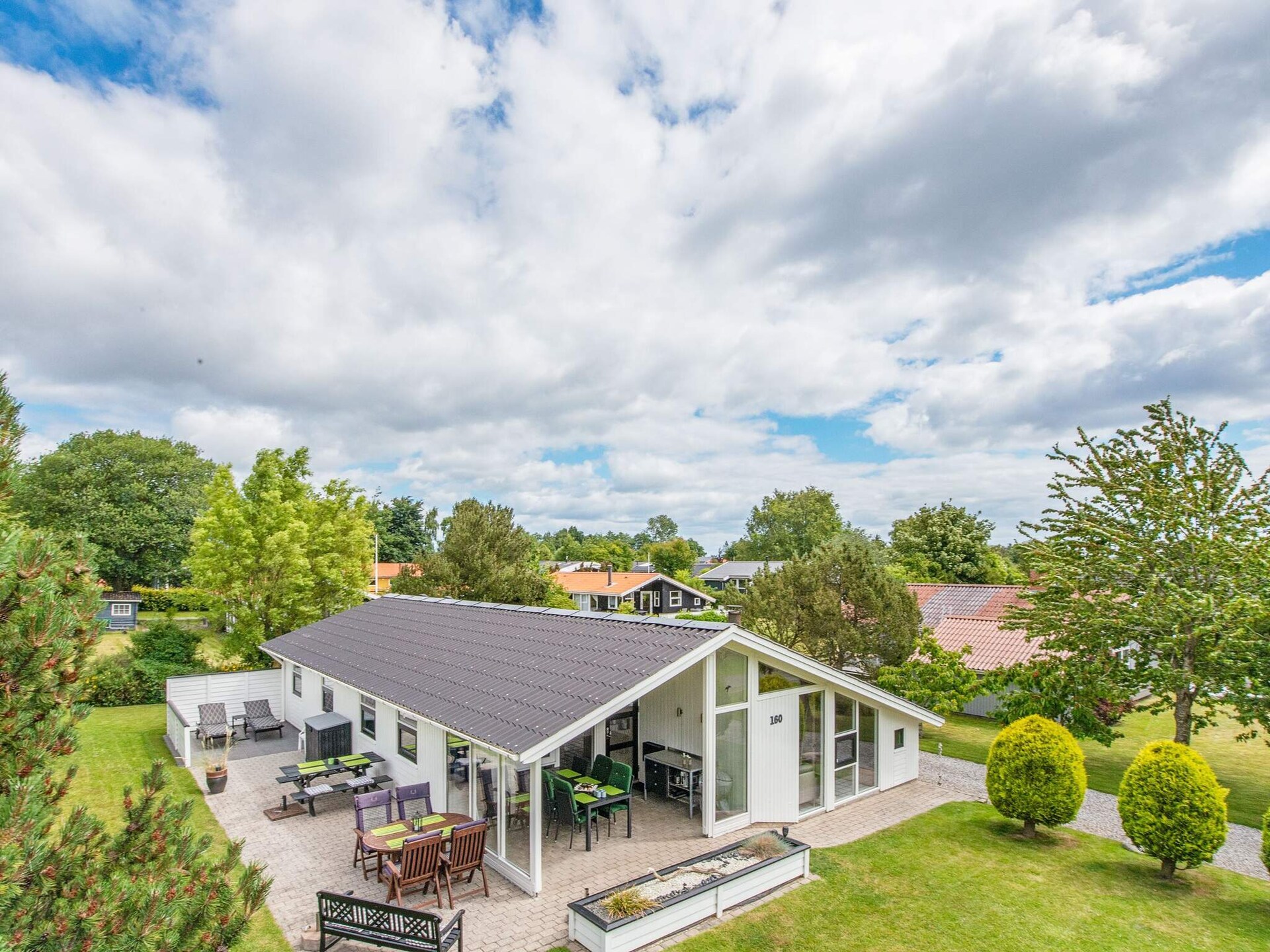 Vrijstaand vakantiehuis met sauna en whirlpool op 500 meter van zee bij Juelsminde - foto 1