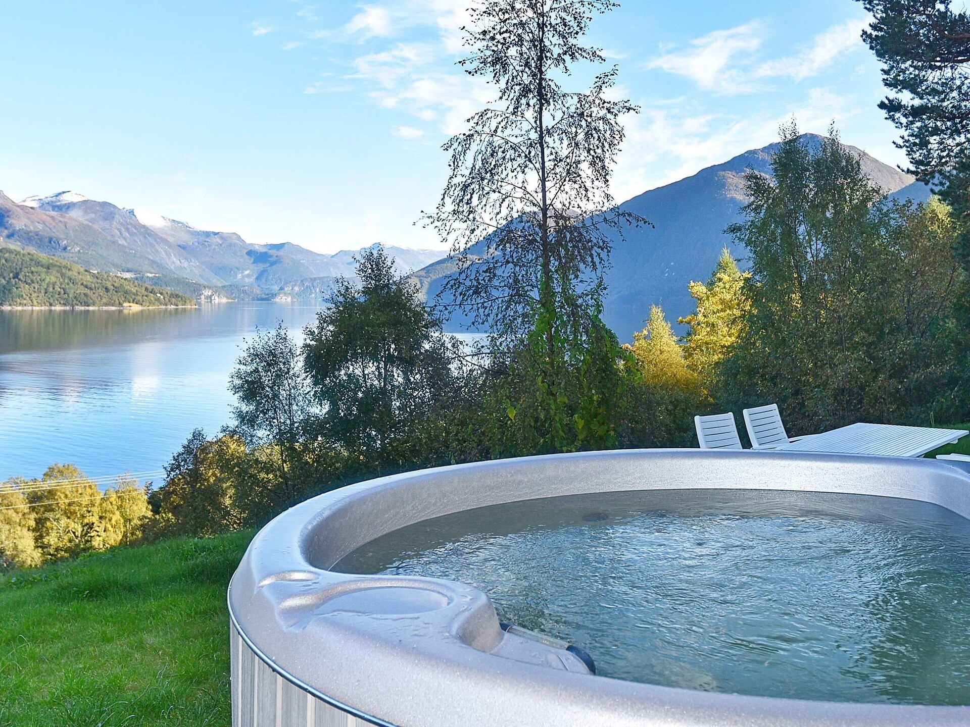 Panoramisch vakantiehuis met fjordzicht, sauna en buiten-jacuzzi bij Folkestad - foto 10