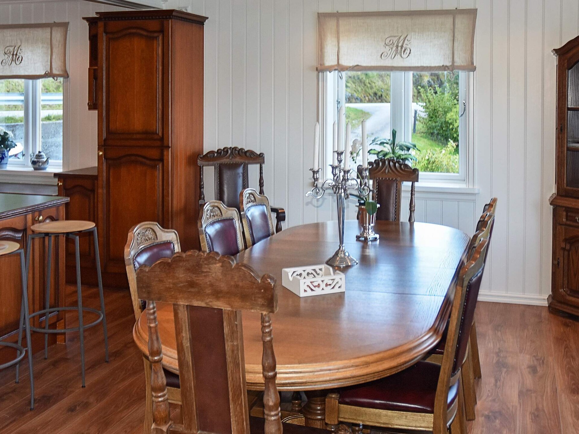 Panoramisch vakantiehuis met fjordzicht, sauna en buiten-jacuzzi bij Folkestad - foto 20