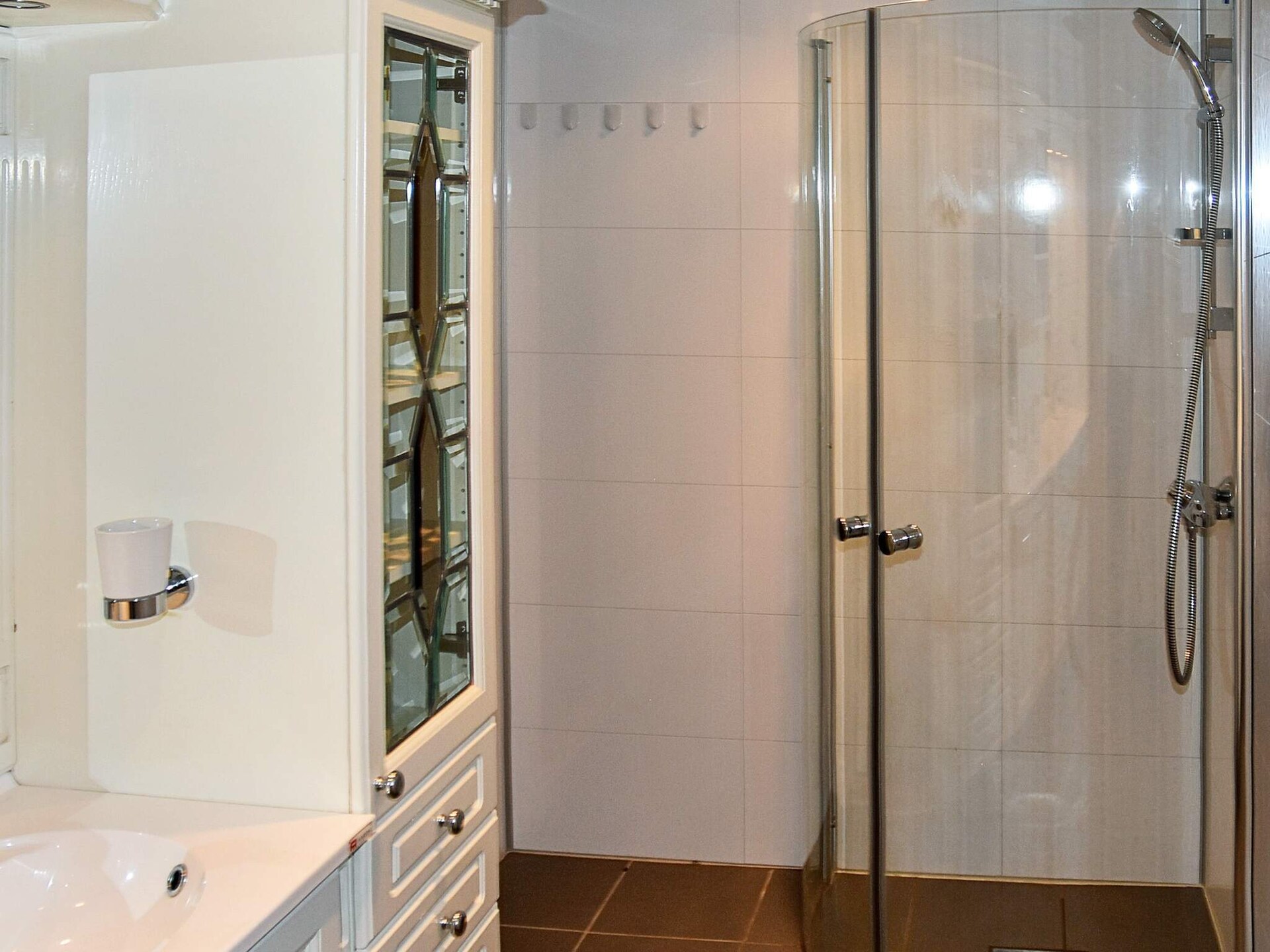 Panoramisch vakantiehuis met fjordzicht, sauna en buiten-jacuzzi bij Folkestad - foto 27