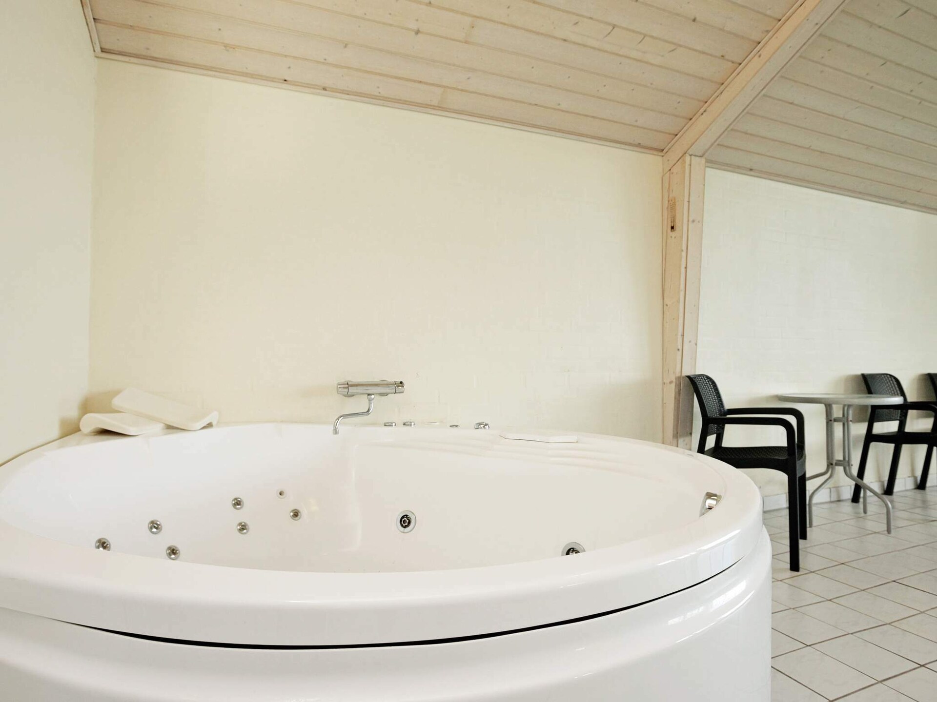 Groot vakantiehuis met panoramisch uitzicht op de Limfjord en privézwembad - foto 13