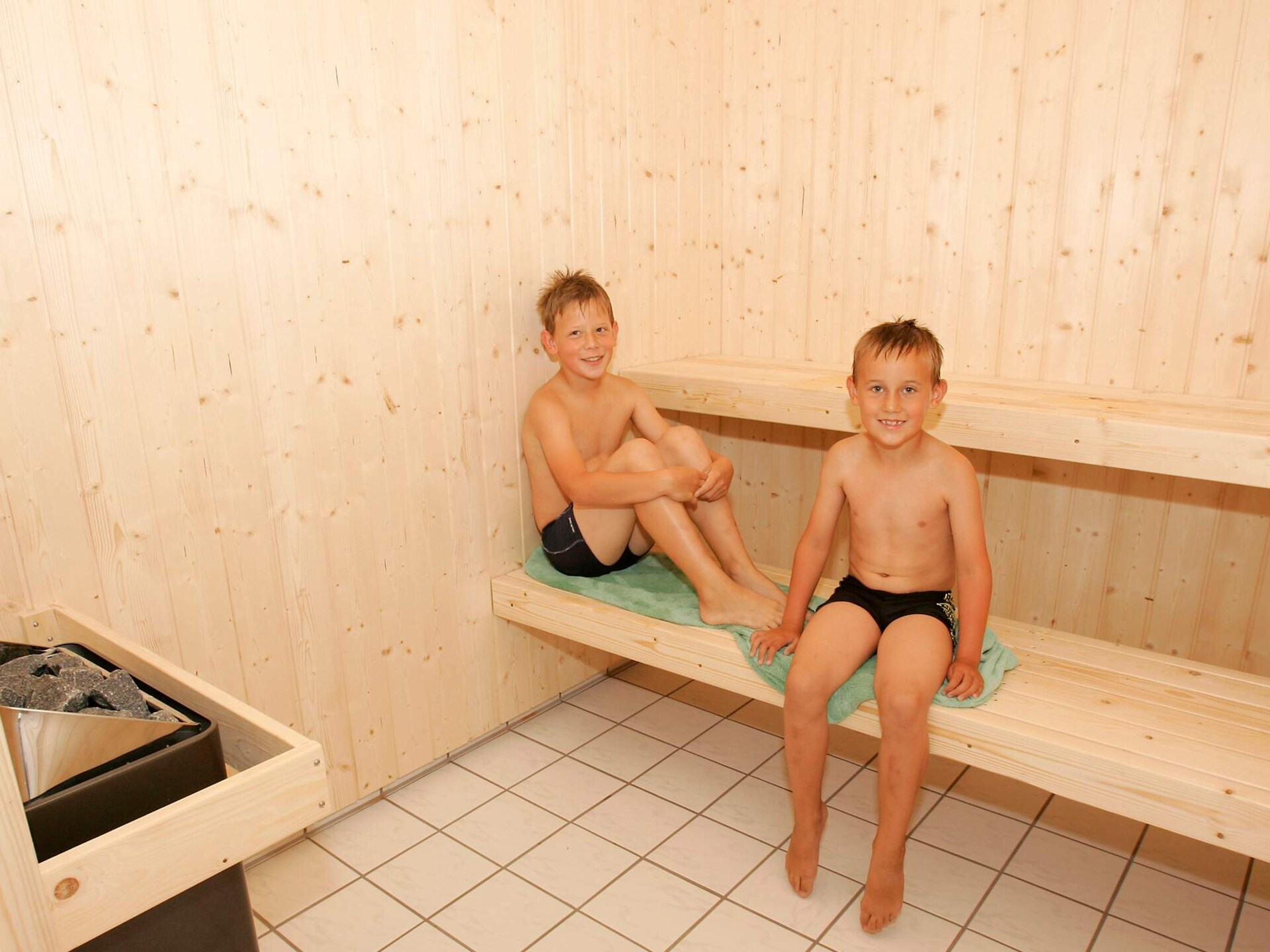 Groot vakantiehuis met panoramisch uitzicht op de Limfjord en privézwembad - foto 36