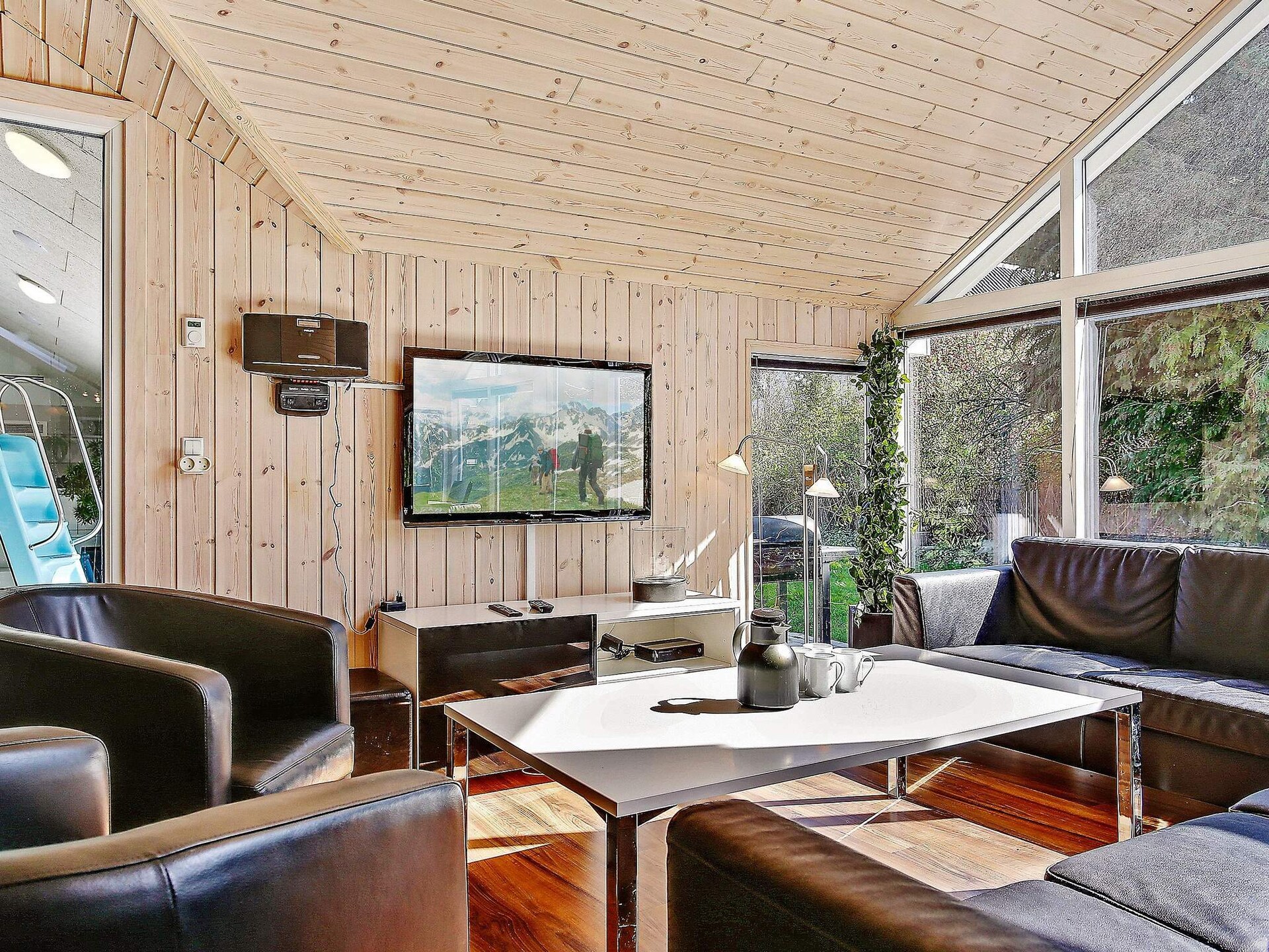 Ruim vakantiehuis voor 14 personen met zwembad, sauna en activiteitenruimte op 900m van zee in Hornbæk - foto 34
