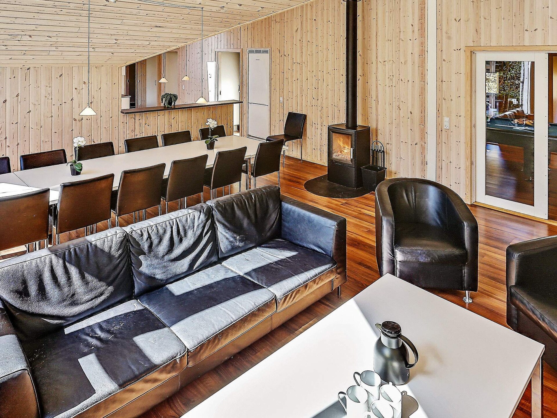 Ruim vakantiehuis voor 14 personen met zwembad, sauna en activiteitenruimte op 900m van zee in Hornbæk - foto 30