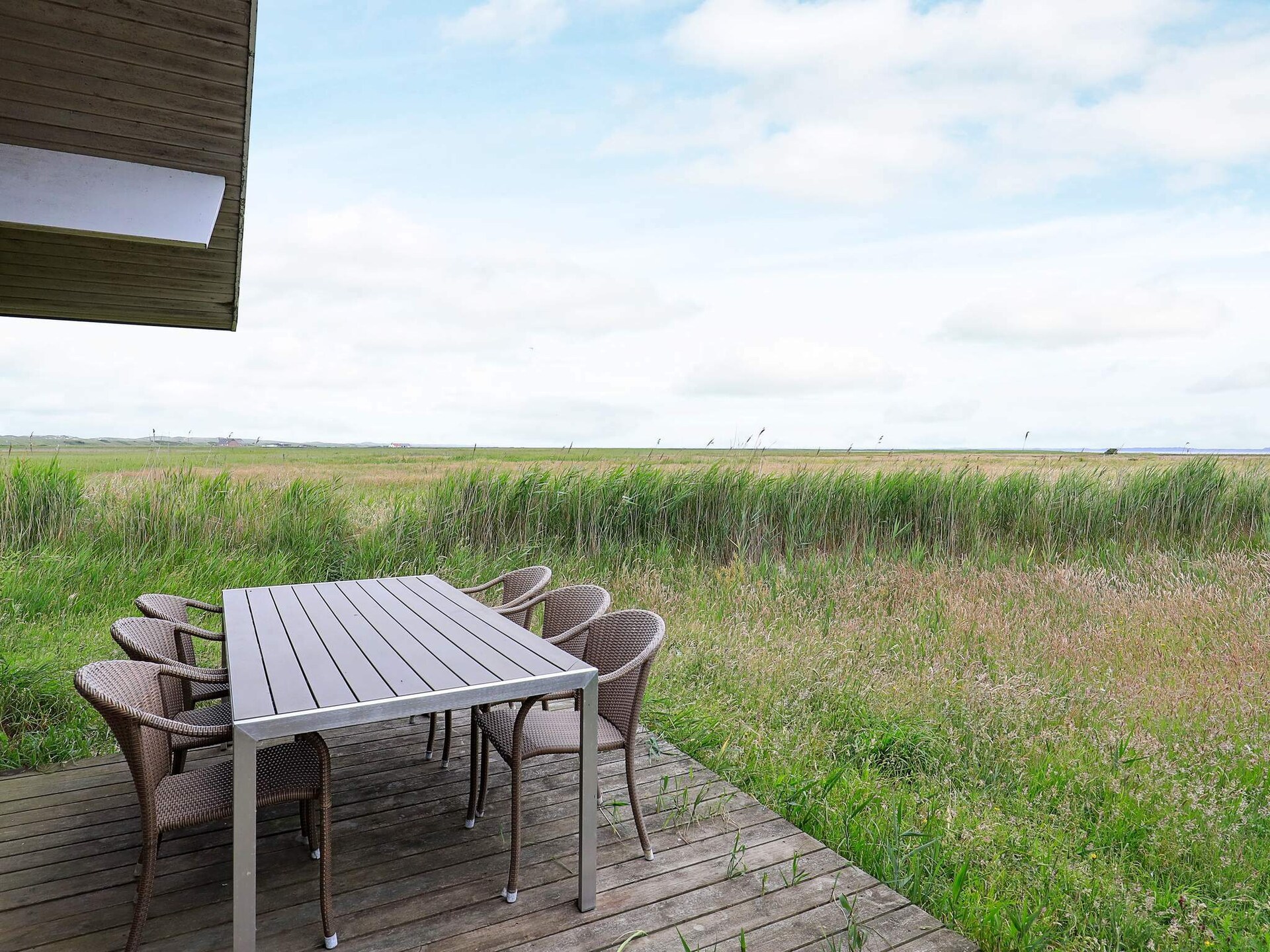 Licht vakantiehuis met sauna en whirlpool op 280m van de zee in Ulfborg - foto 2