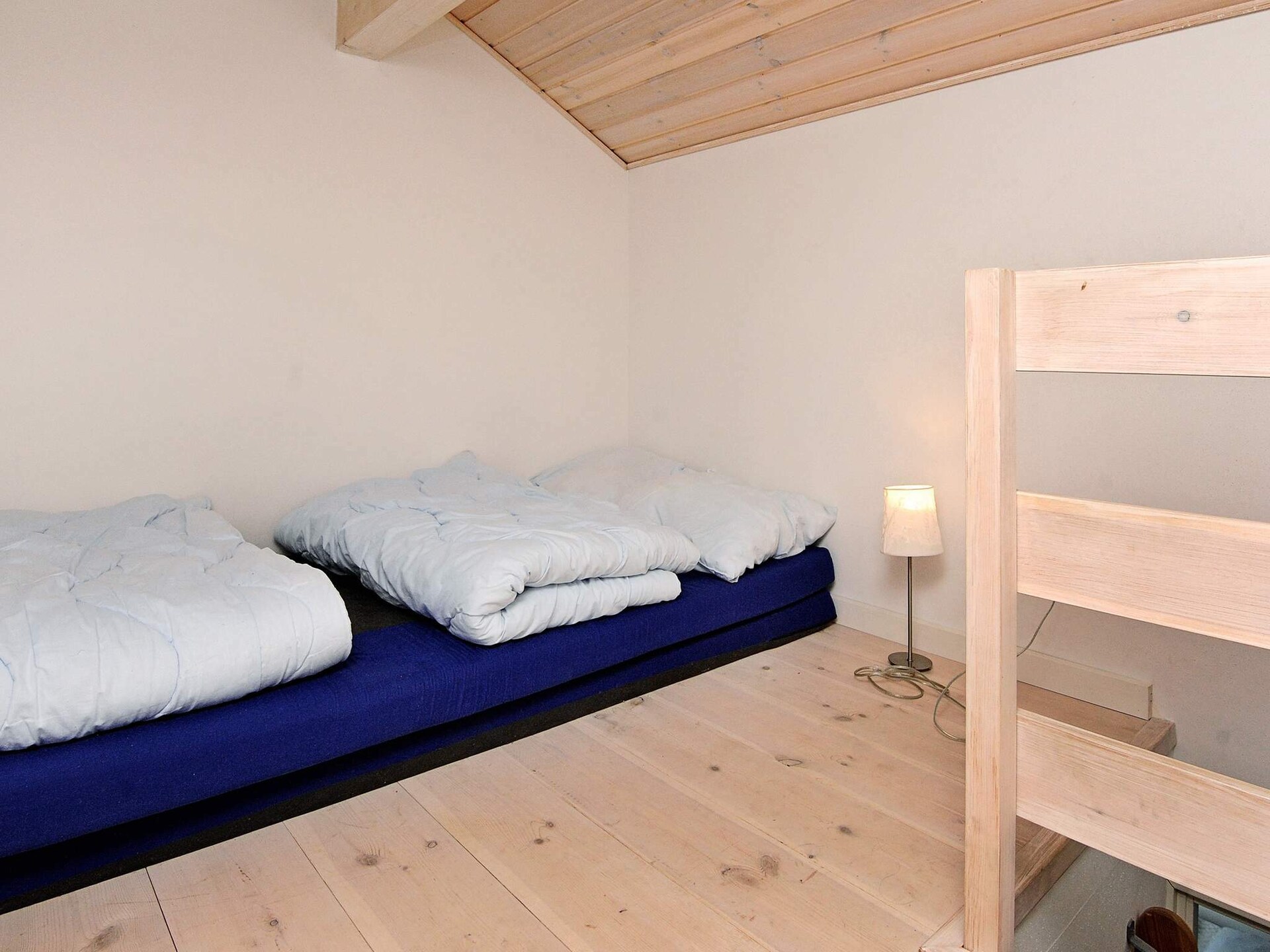 Licht vakantiehuis met sauna en whirlpool op 280m van de zee in Ulfborg - foto 29