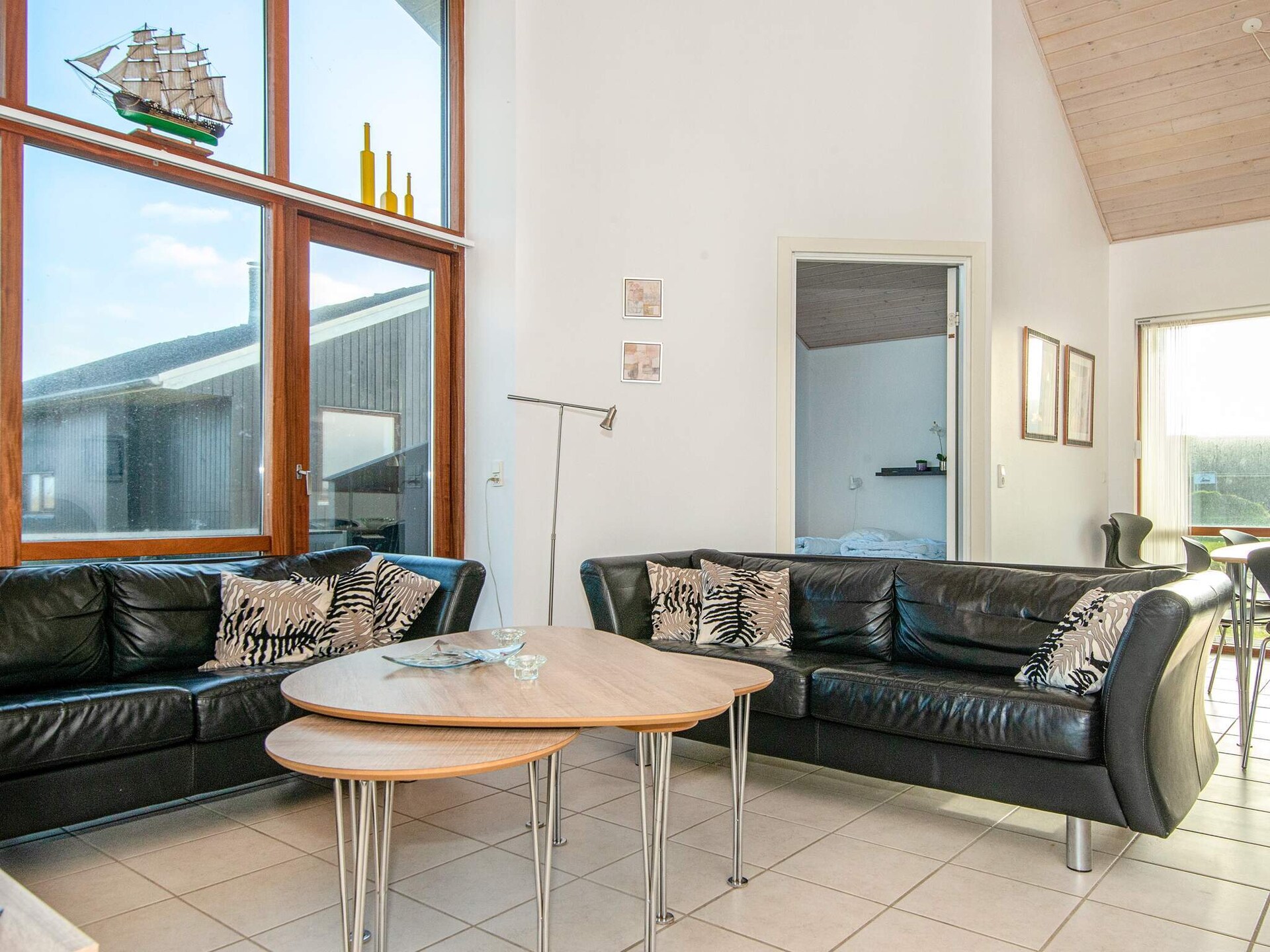 Licht vakantiehuis met sauna en whirlpool op 280m van de zee in Ulfborg - foto 19