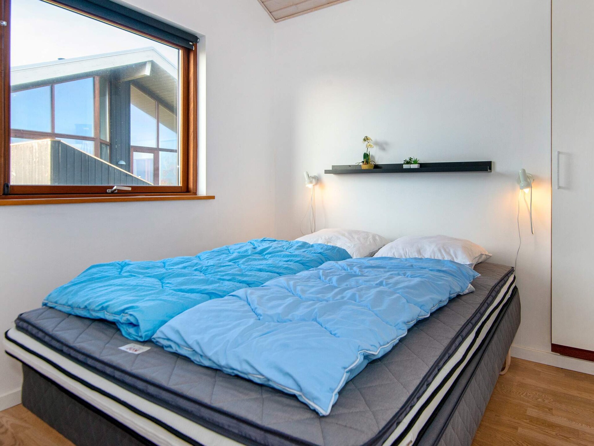 Licht vakantiehuis met sauna en whirlpool op 280m van de zee in Ulfborg - foto 27