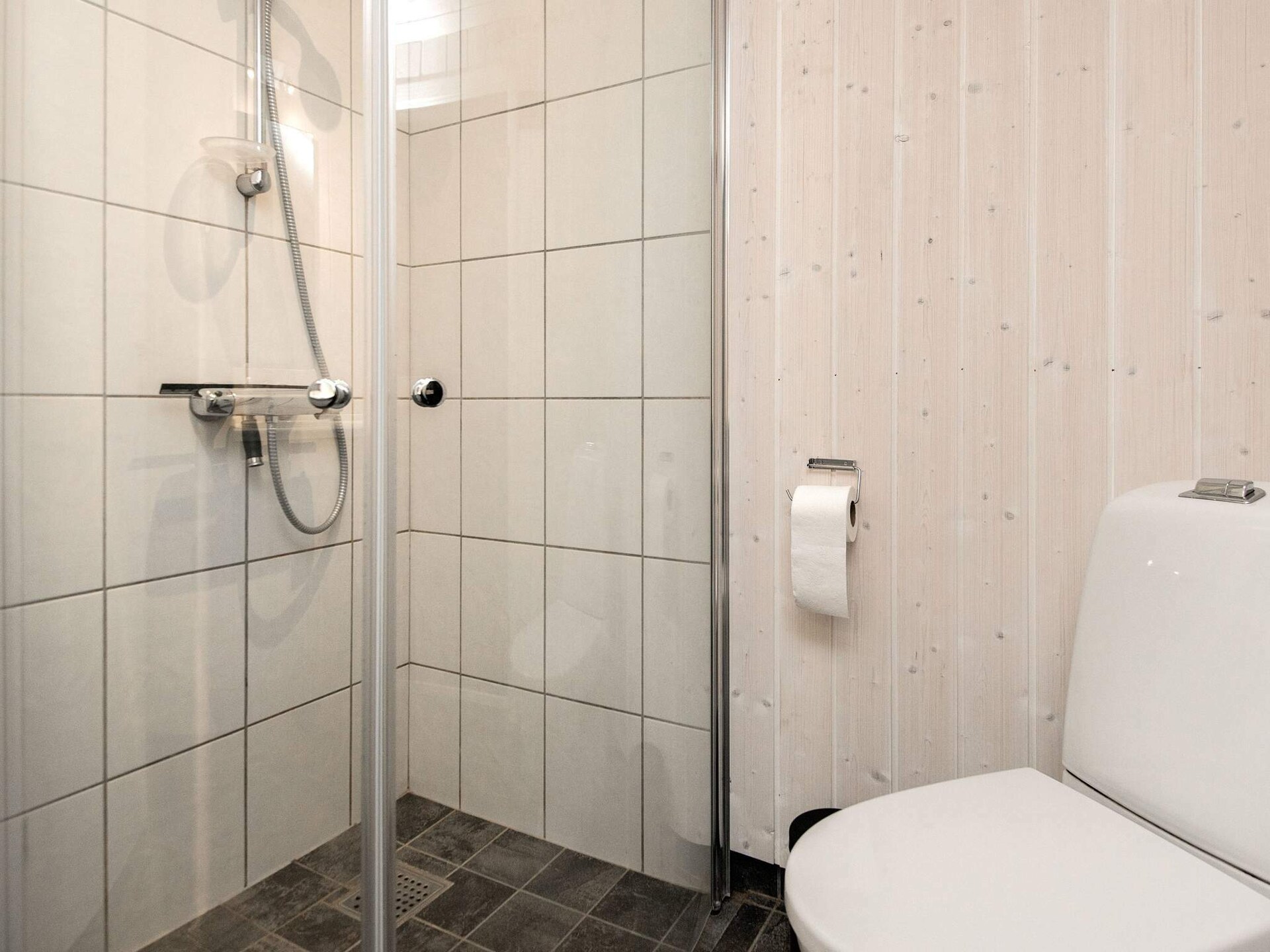 Ruim vakantiehuis met sauna en zonnig terras op 500 meter van zee - foto 21