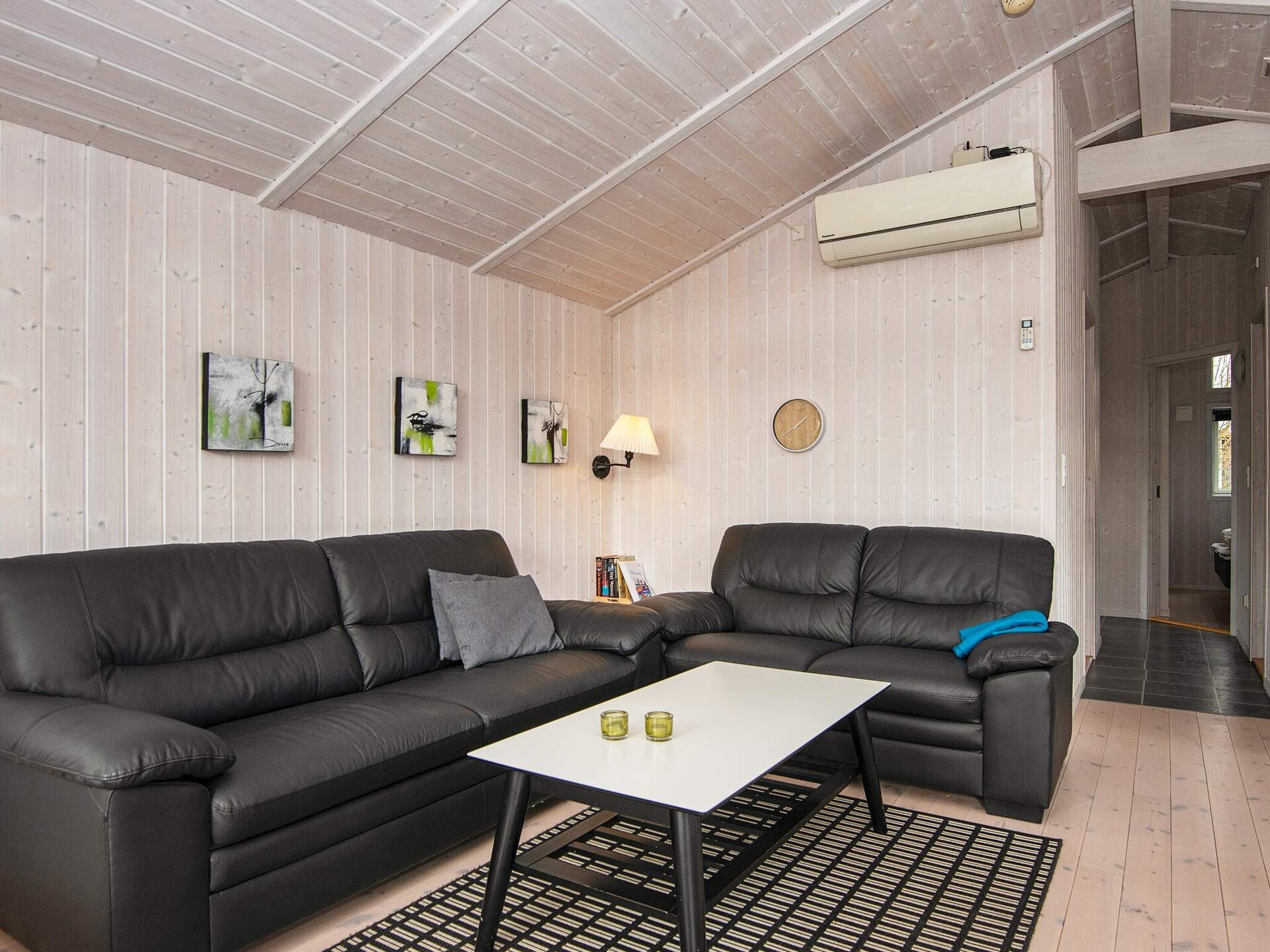 Ruim vakantiehuis met sauna en zonnig terras op 500 meter van zee - foto 13