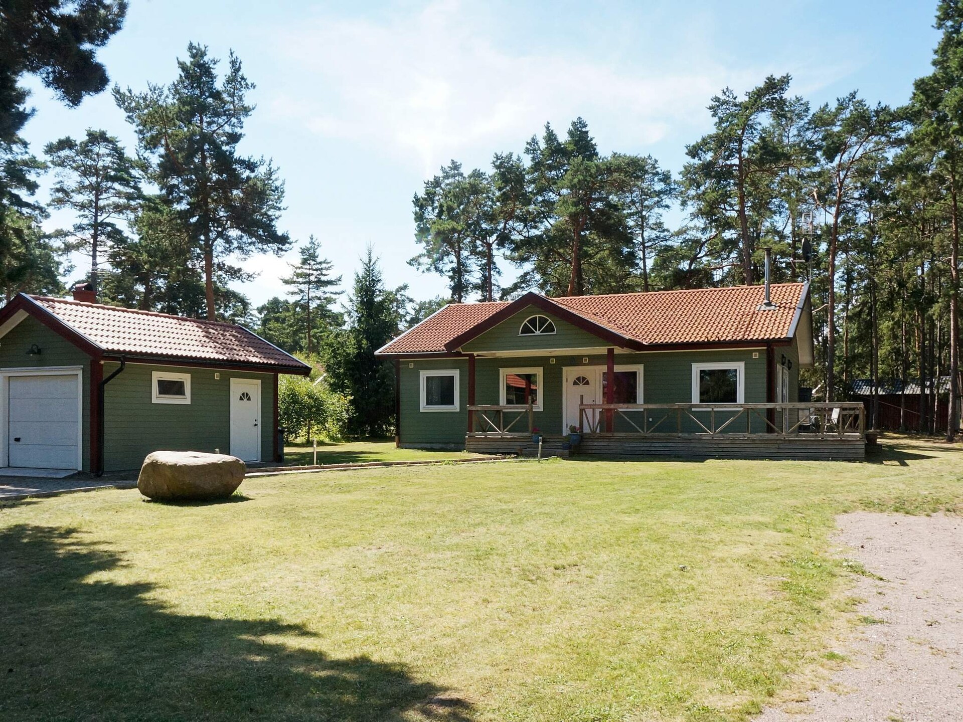 8-persoons vakantiehuis aan zee in Mönsterås met golfbaan nabij - foto 1