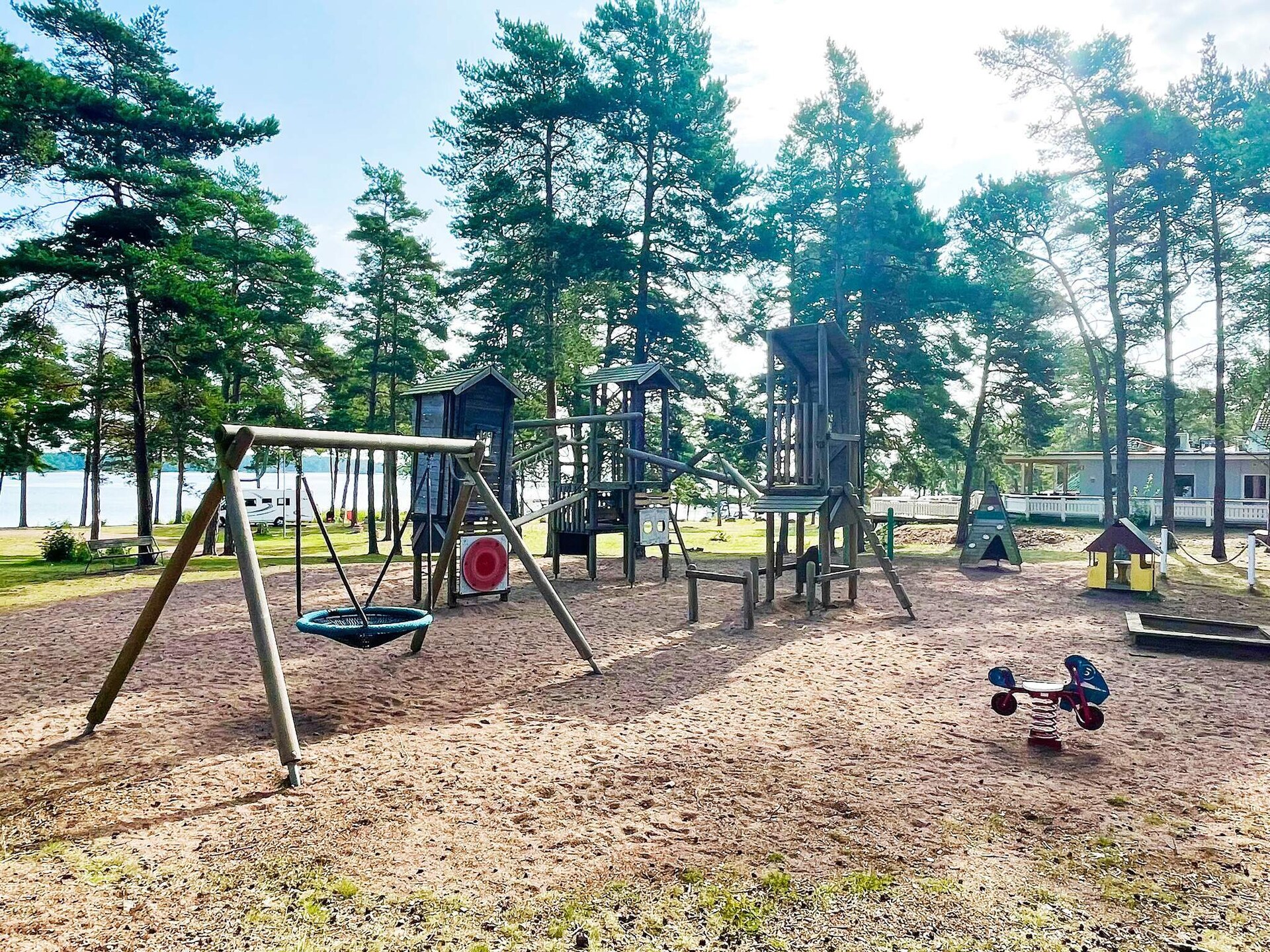 8-persoons vakantiehuis aan zee in Mönsterås met golfbaan nabij - foto 10