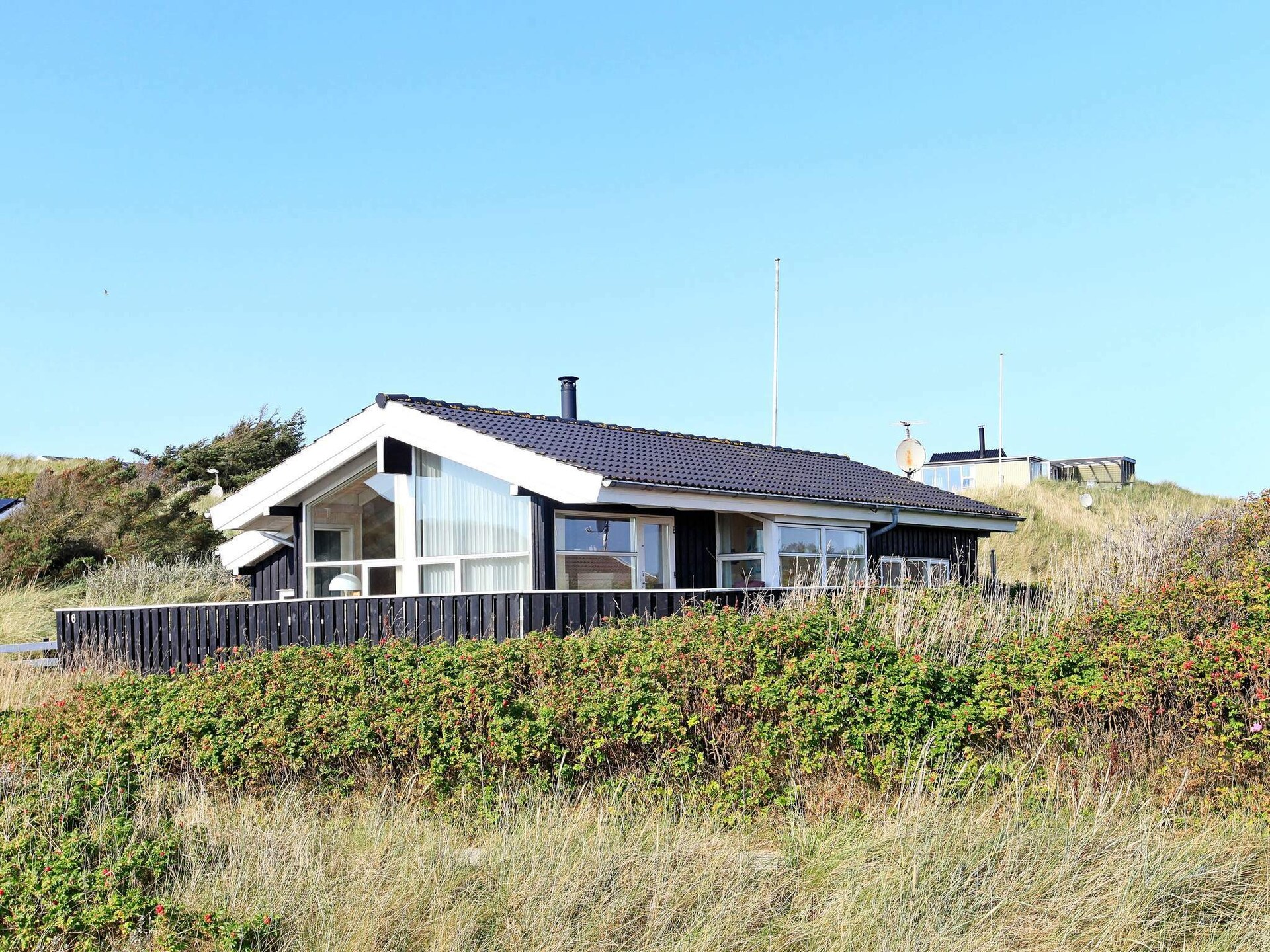 Modern vakantiehuis met sauna en zeezicht op 200m van het strand - foto 1