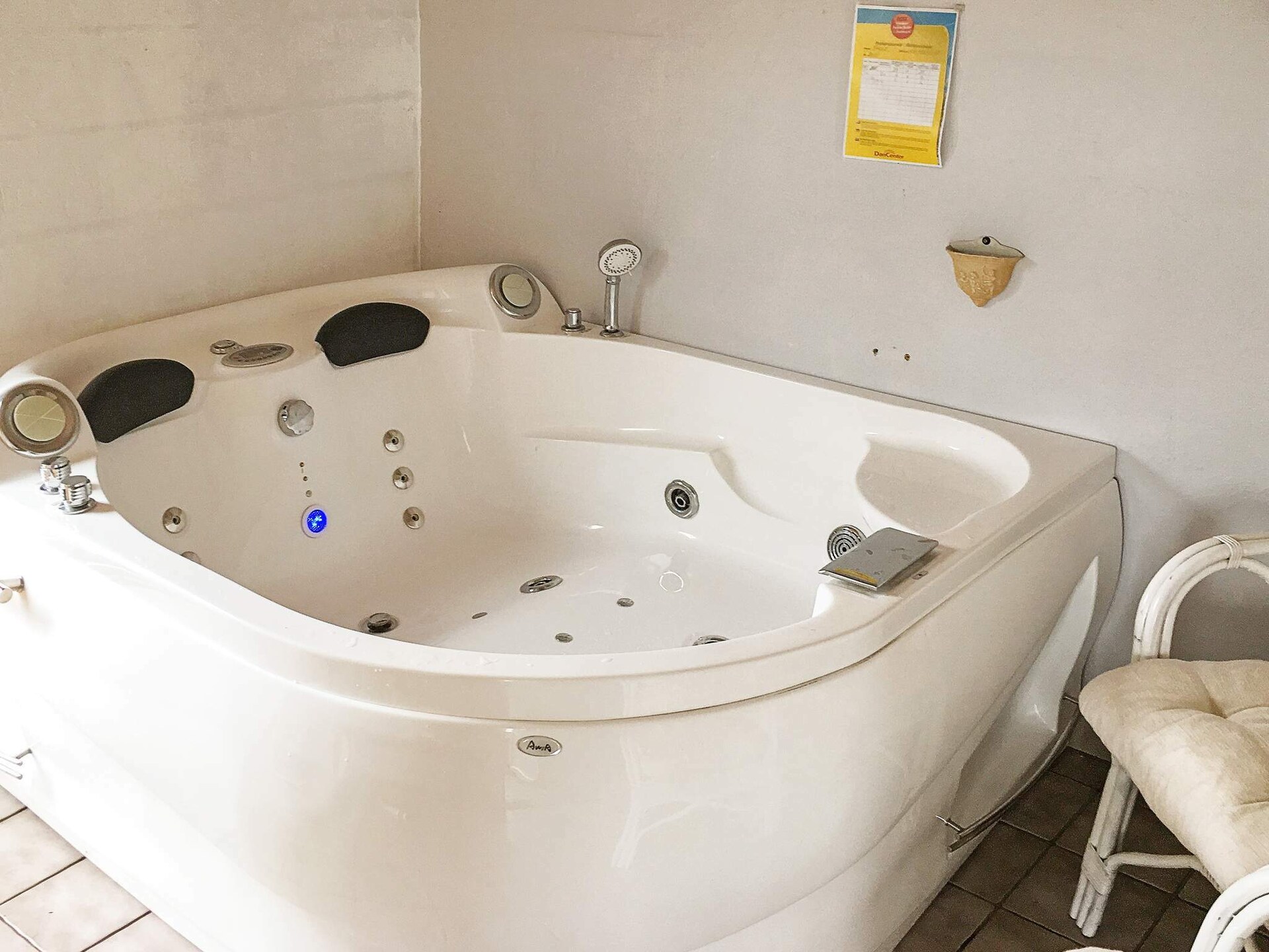 Vrijstaand vakantiehuis met whirlpool, sauna en activiteitenruimte op 700m van zee - foto 18