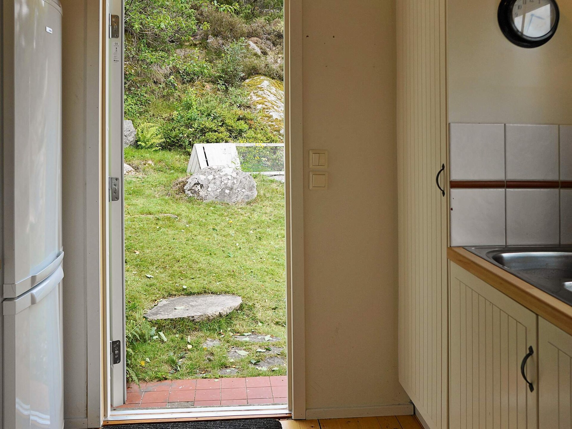 Zweeds vakantiehuis met weids fjordzicht op Tjörn - foto 13