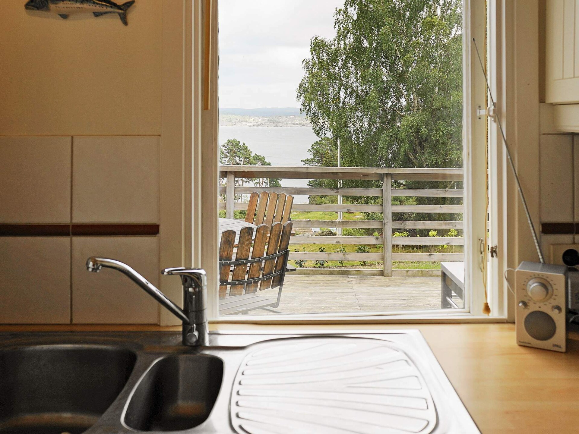 Zweeds vakantiehuis met weids fjordzicht op Tjörn - foto 14