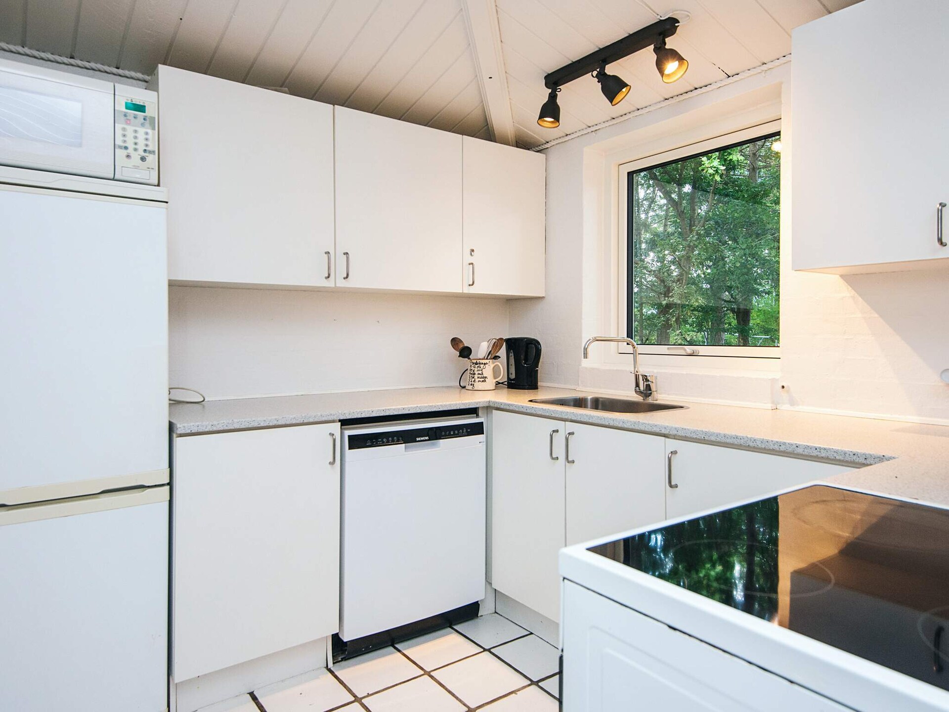 Licht vakantiehuis met privézwembad en sauna op 300 meter van het strand - foto 30
