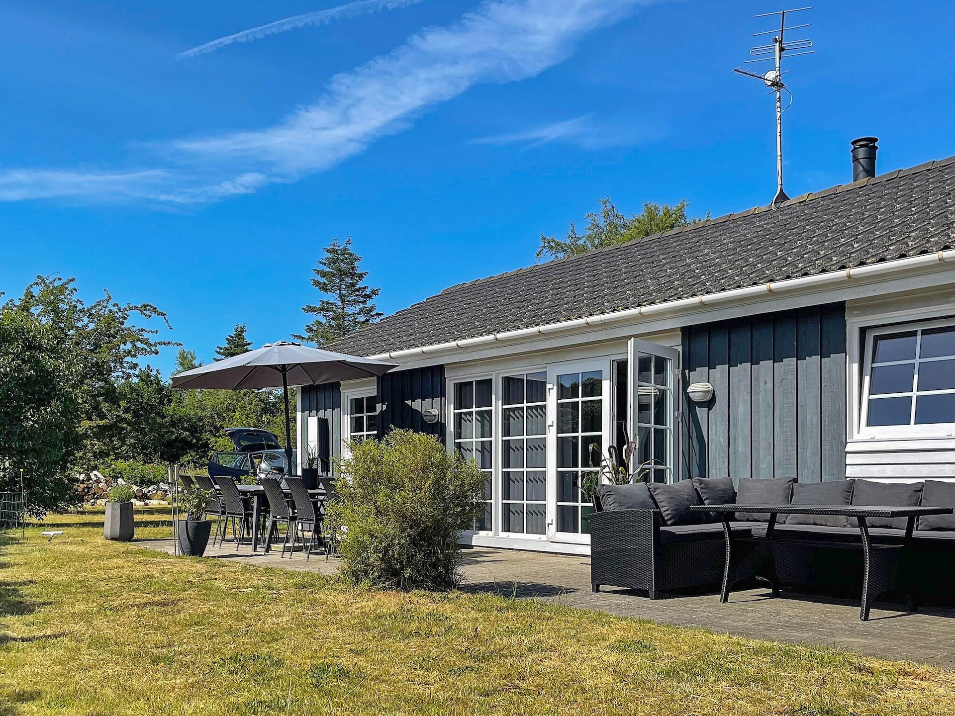 10-persoons vakantiehuis aan zee in Ørsted met zwembad - foto 1