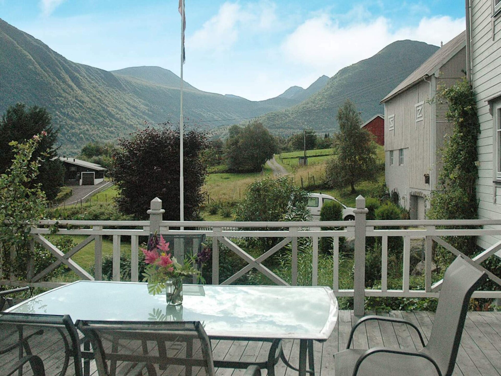 Panoramavakantiehuis aan de Syvdefjord met boothuur en berguitzicht - foto 5