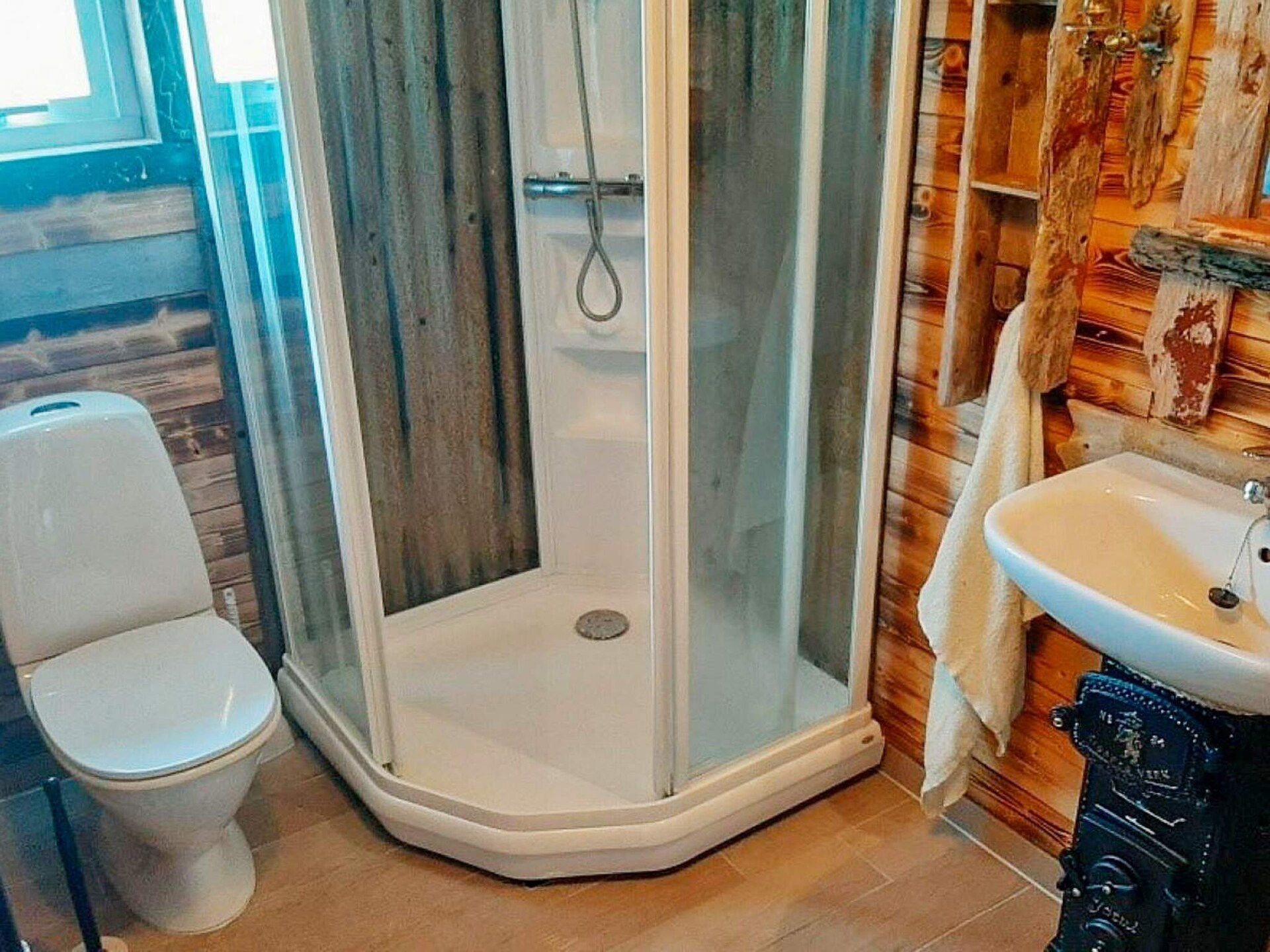 Panoramavakantiehuis aan de Syvdefjord met boothuur en berguitzicht - foto 34