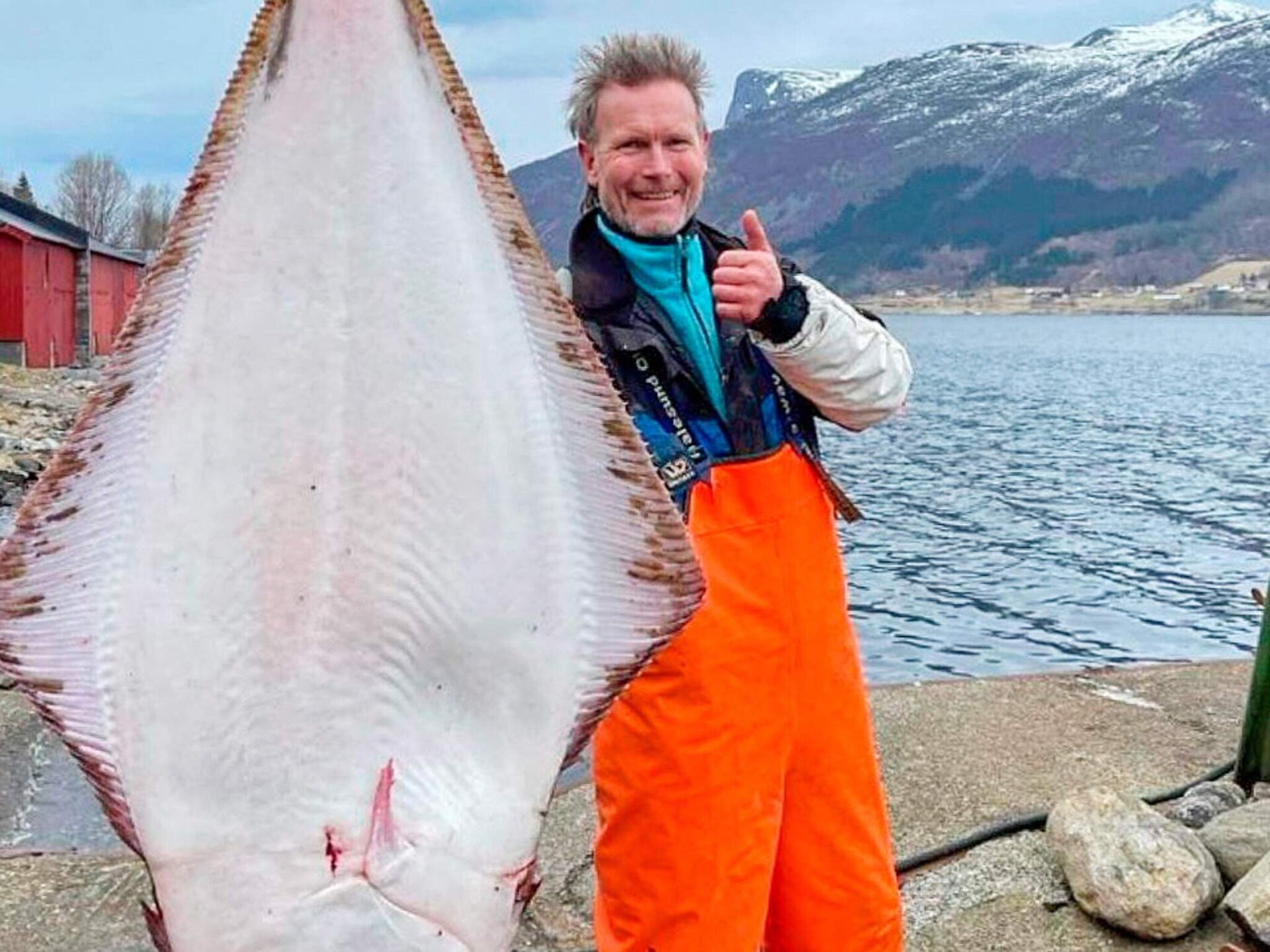 Panoramavakantiehuis aan de Syvdefjord met boothuur en berguitzicht - foto 46