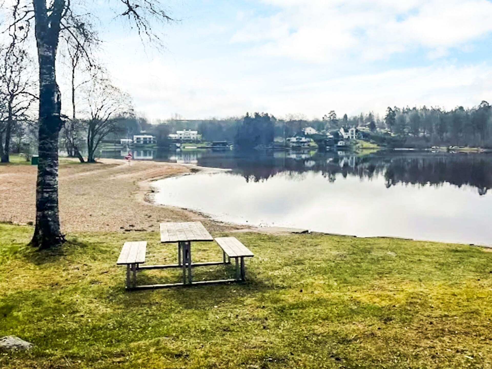 Sfeervol vakantiehuis met uitzicht op bos en meer nabij Borås - foto 19